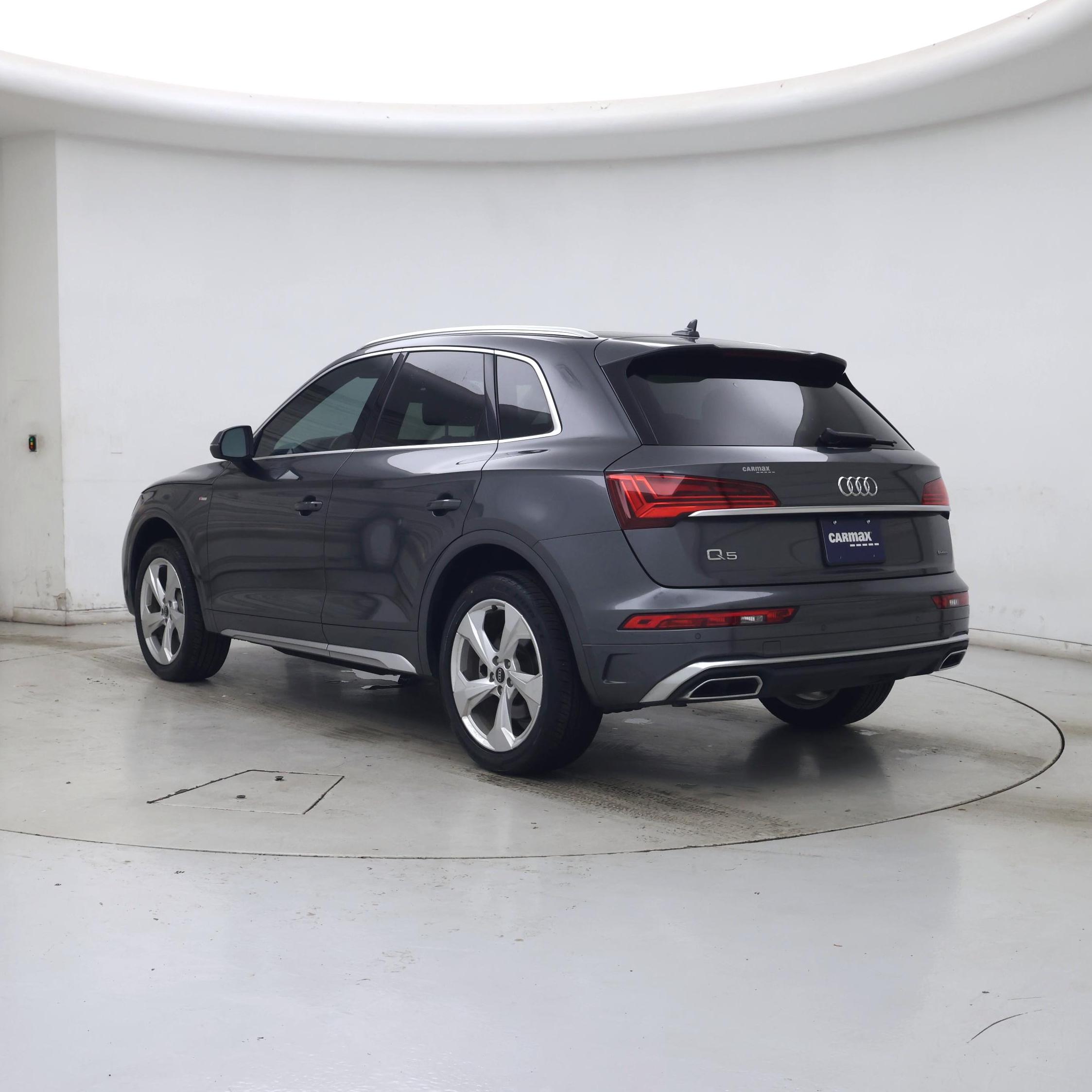 Thumbnail: 2023 Audi Q5 - 2
