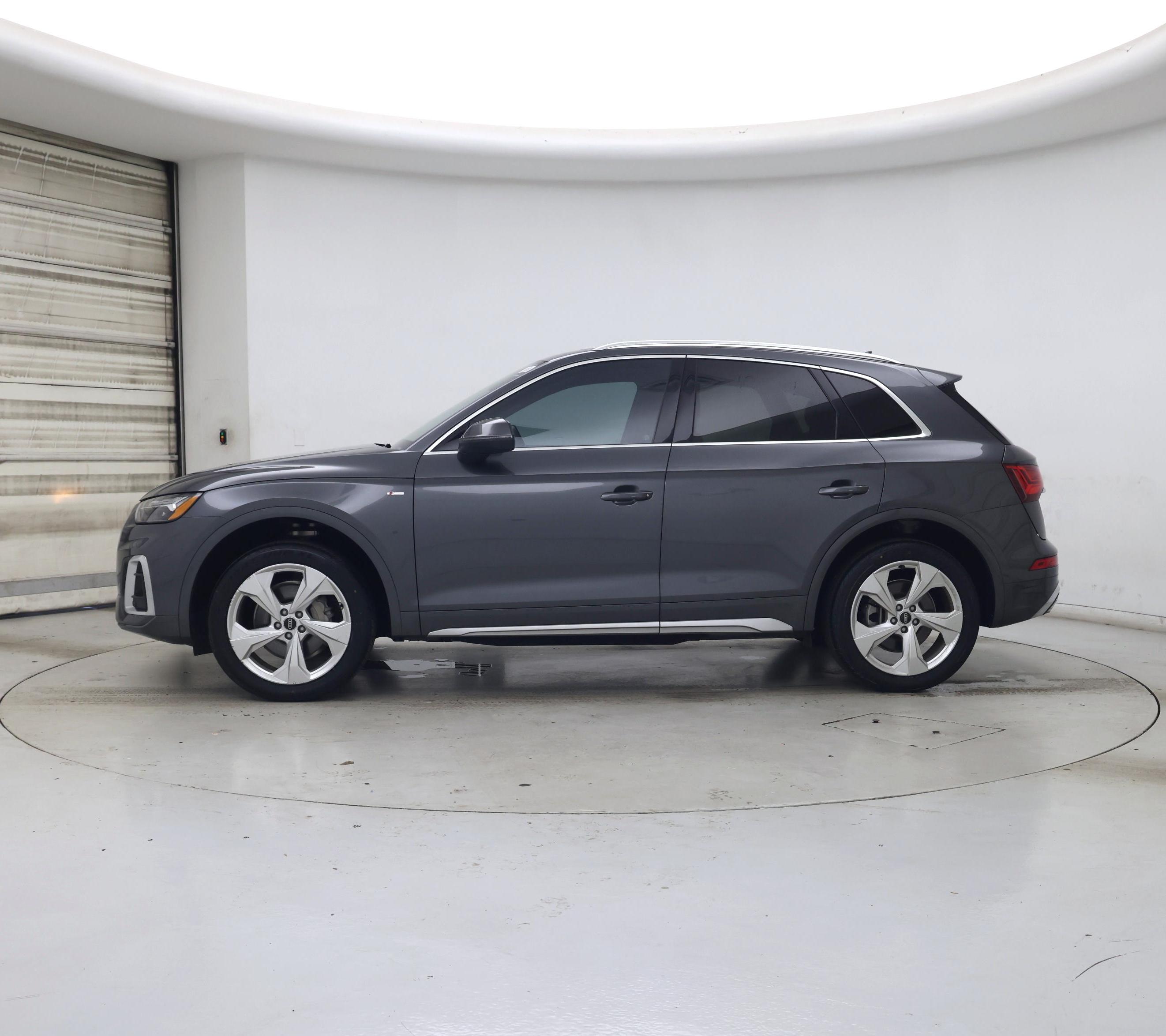 Thumbnail: 2023 Audi Q5 - 3