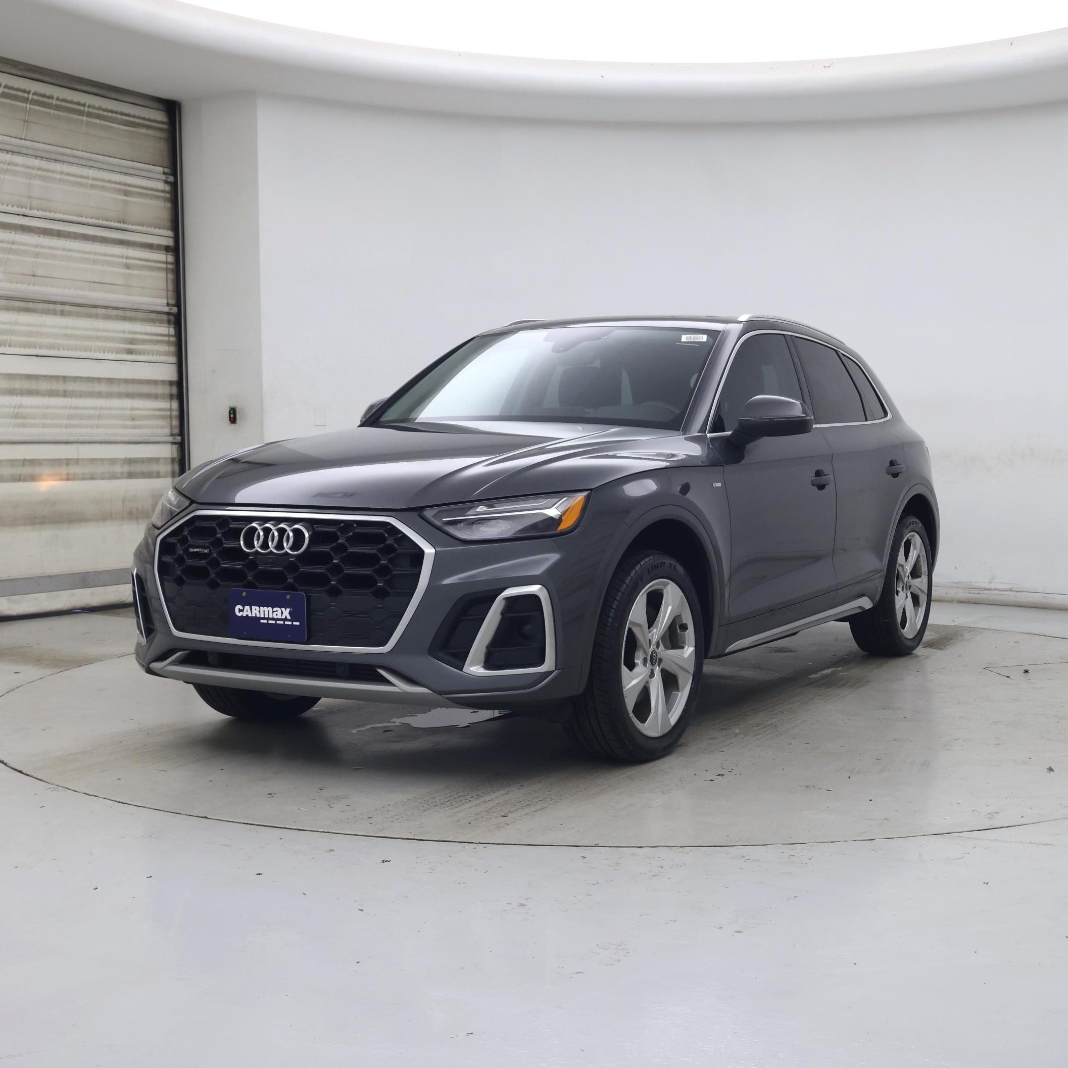 Thumbnail: 2023 Audi Q5 - 4