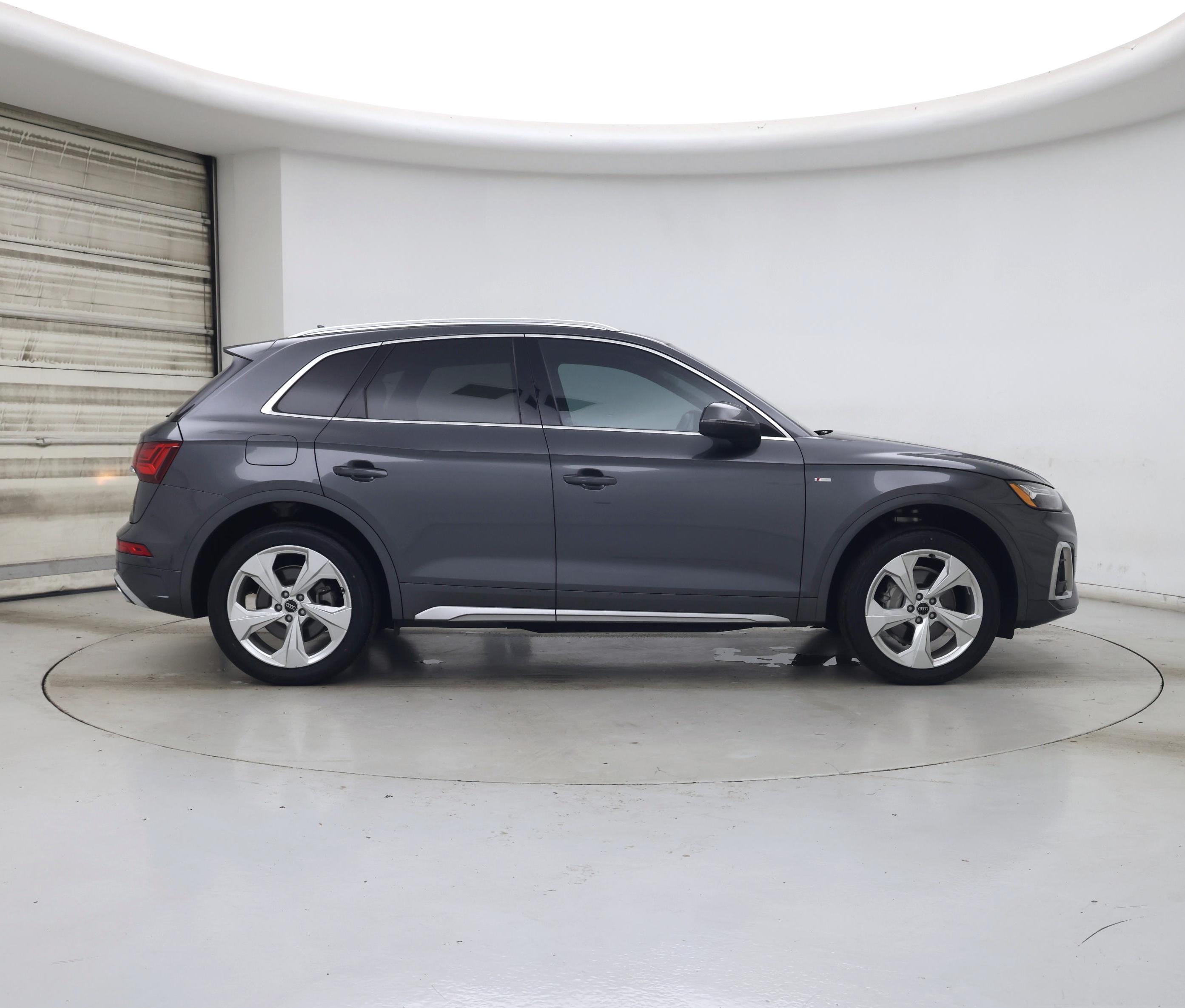 Thumbnail: 2023 Audi Q5 - 7