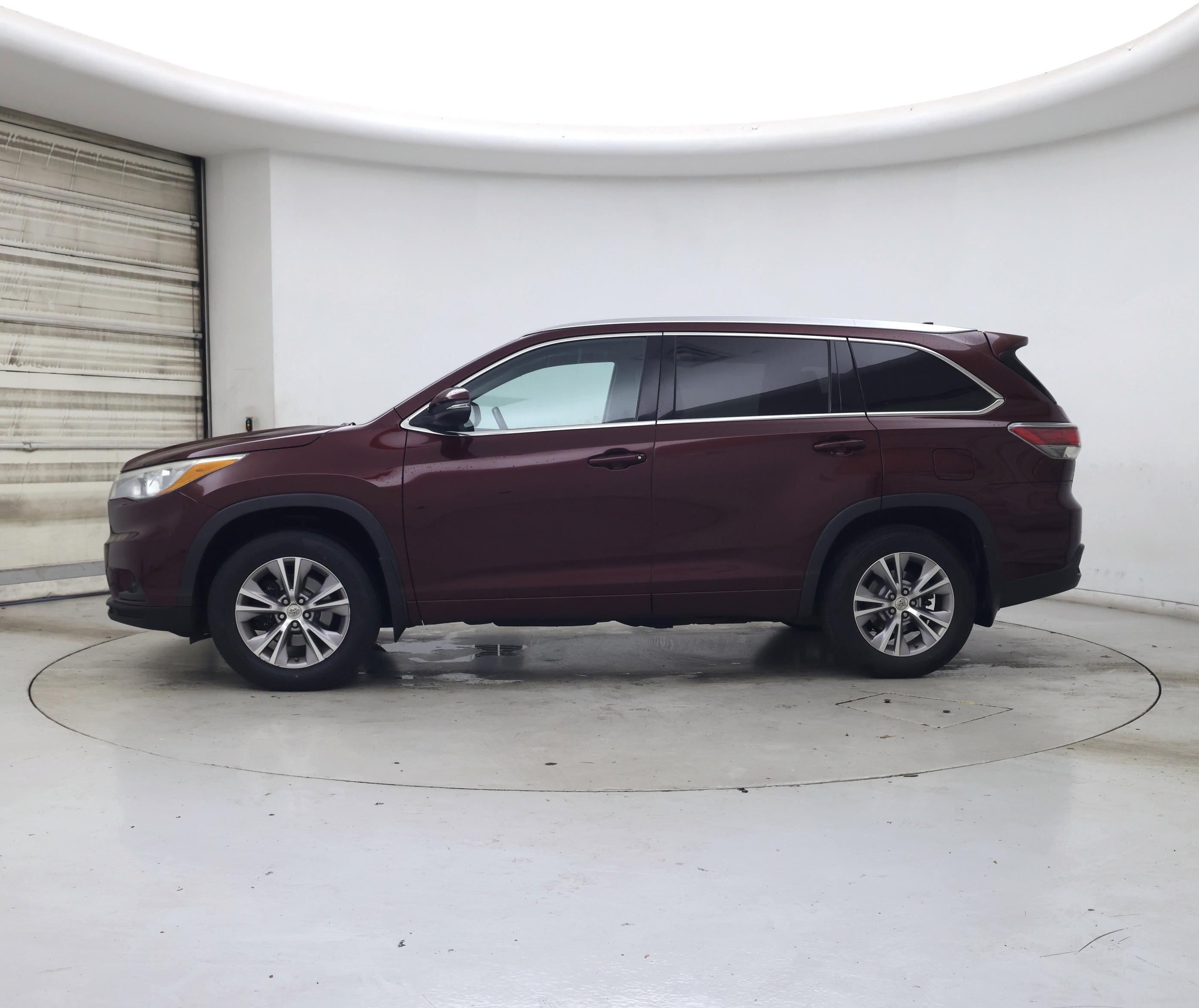 Thumbnail: 2015 Toyota Highlander - 3
