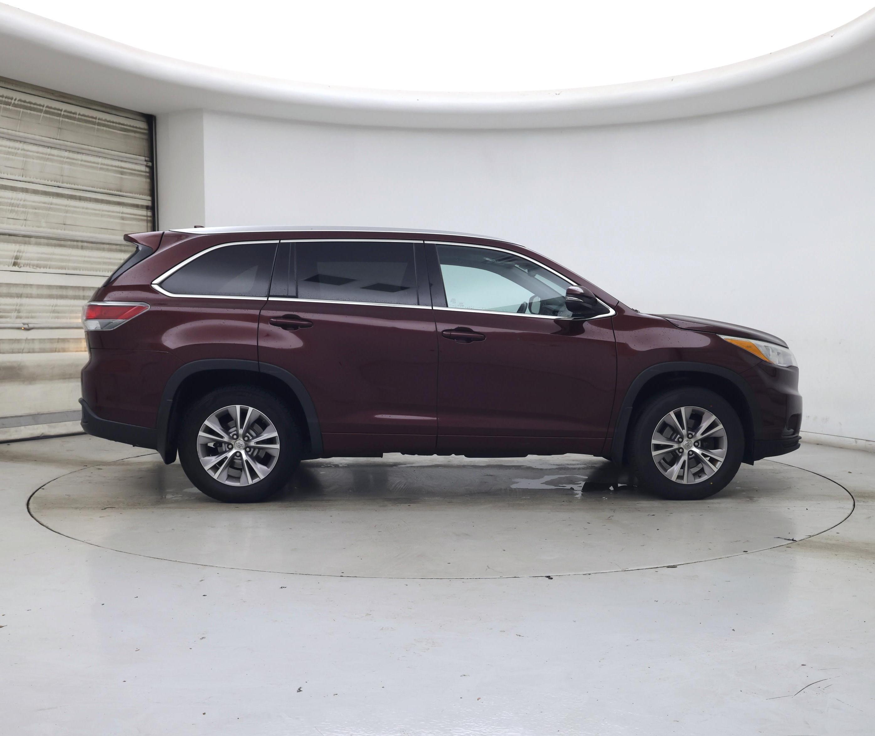 Thumbnail: 2015 Toyota Highlander - 7