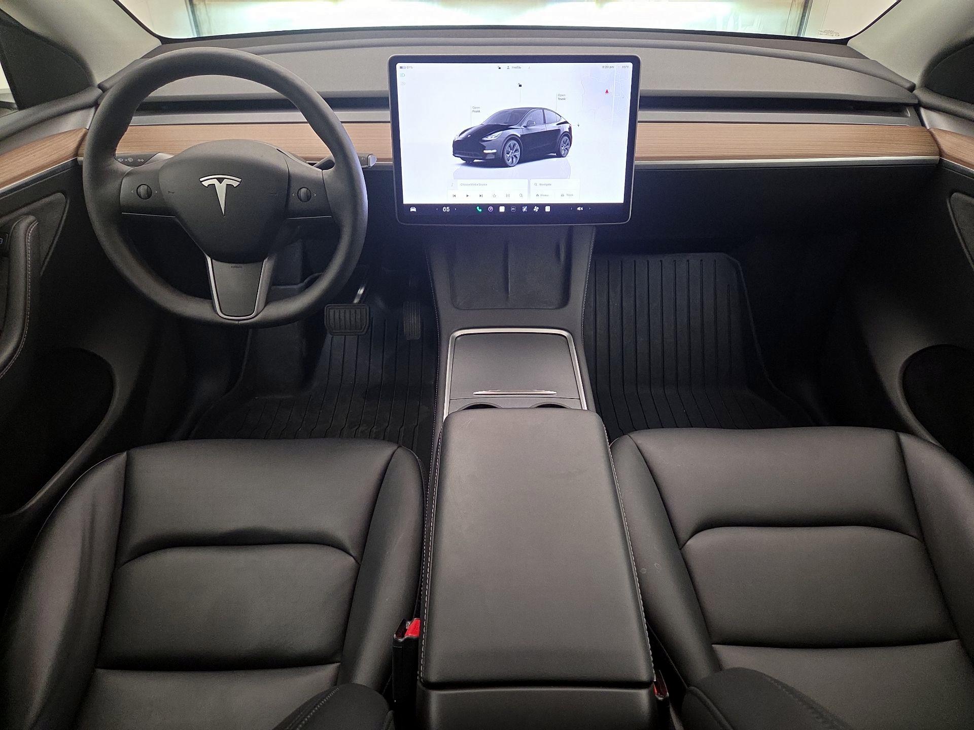 Thumbnail: 2025 Tesla Model Y - 9
