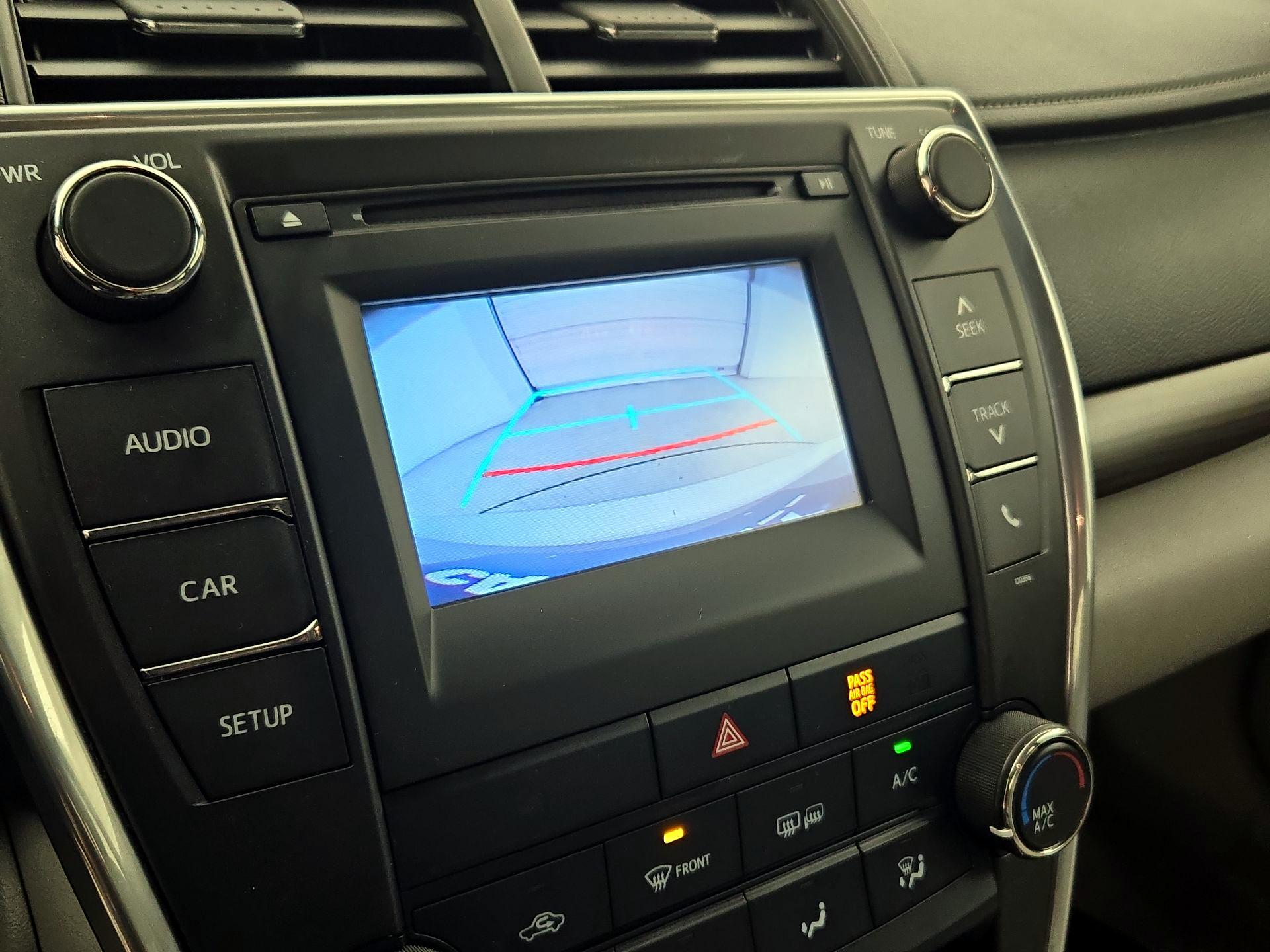 Thumbnail: 2015 Toyota Camry - 14