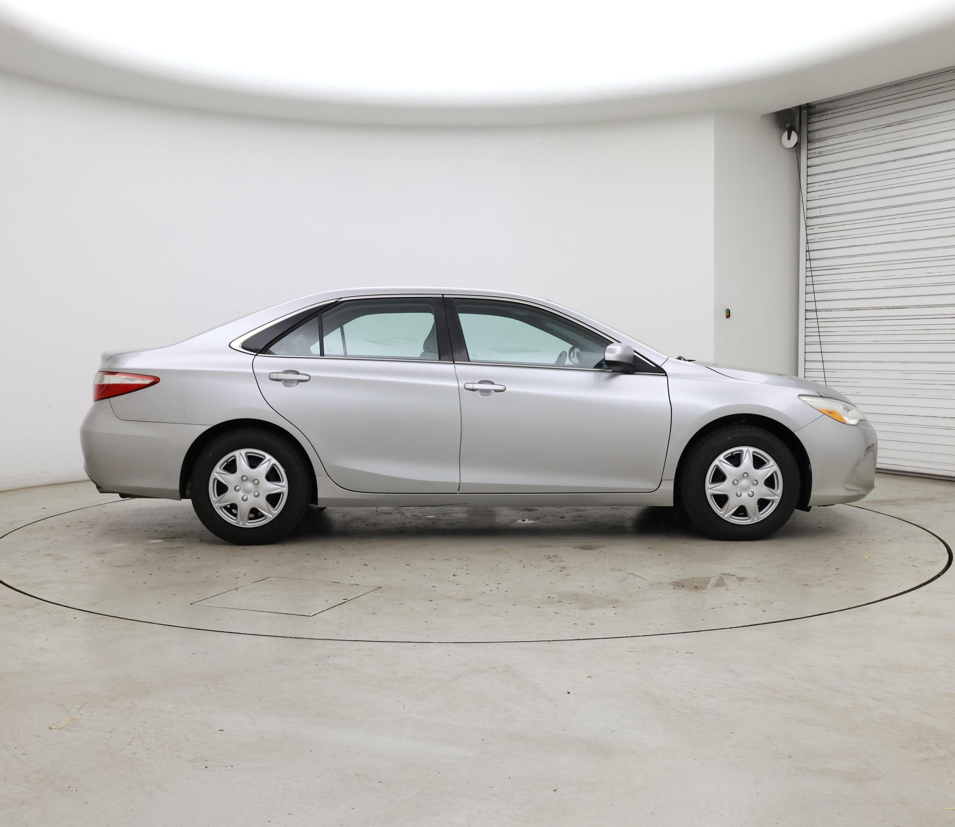 Thumbnail: 2015 Toyota Camry - 7