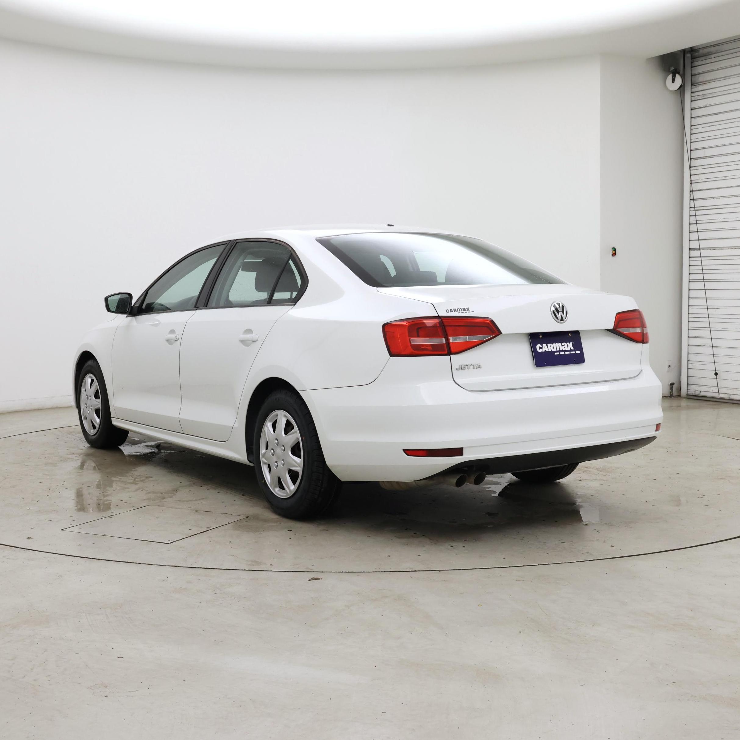Thumbnail: 2015 Volkswagen Jetta - 2