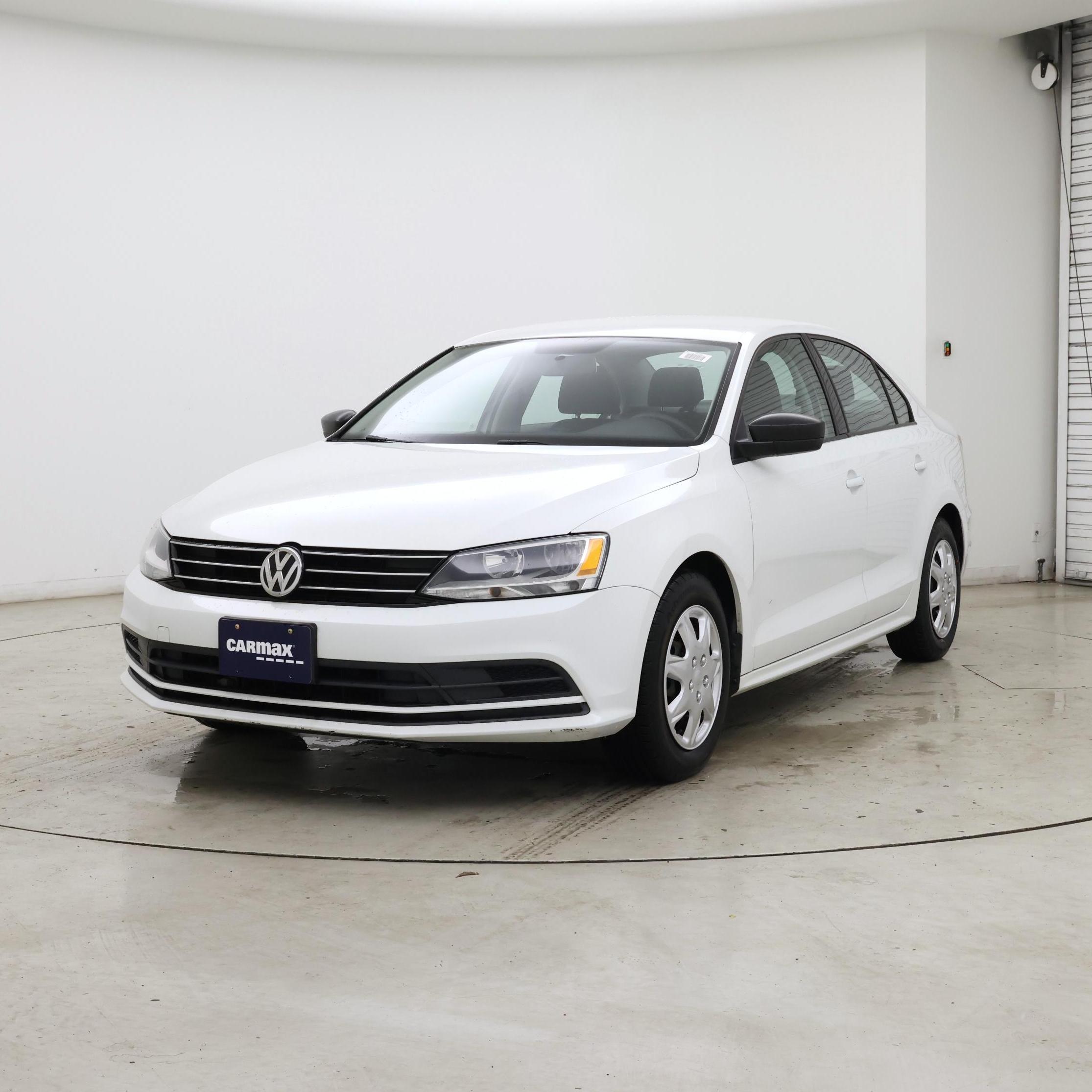 Thumbnail: 2015 Volkswagen Jetta - 4