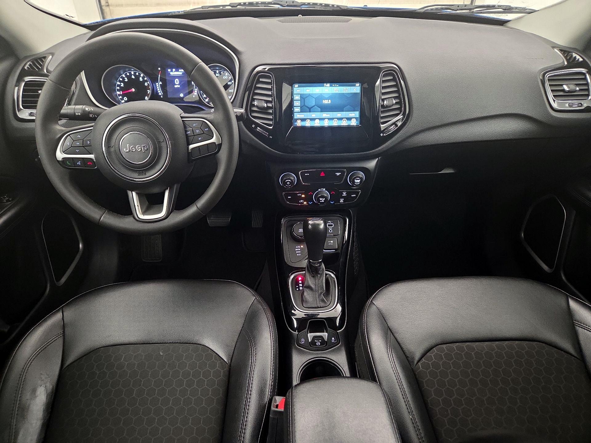 Thumbnail: 2021 Jeep Compass - 9