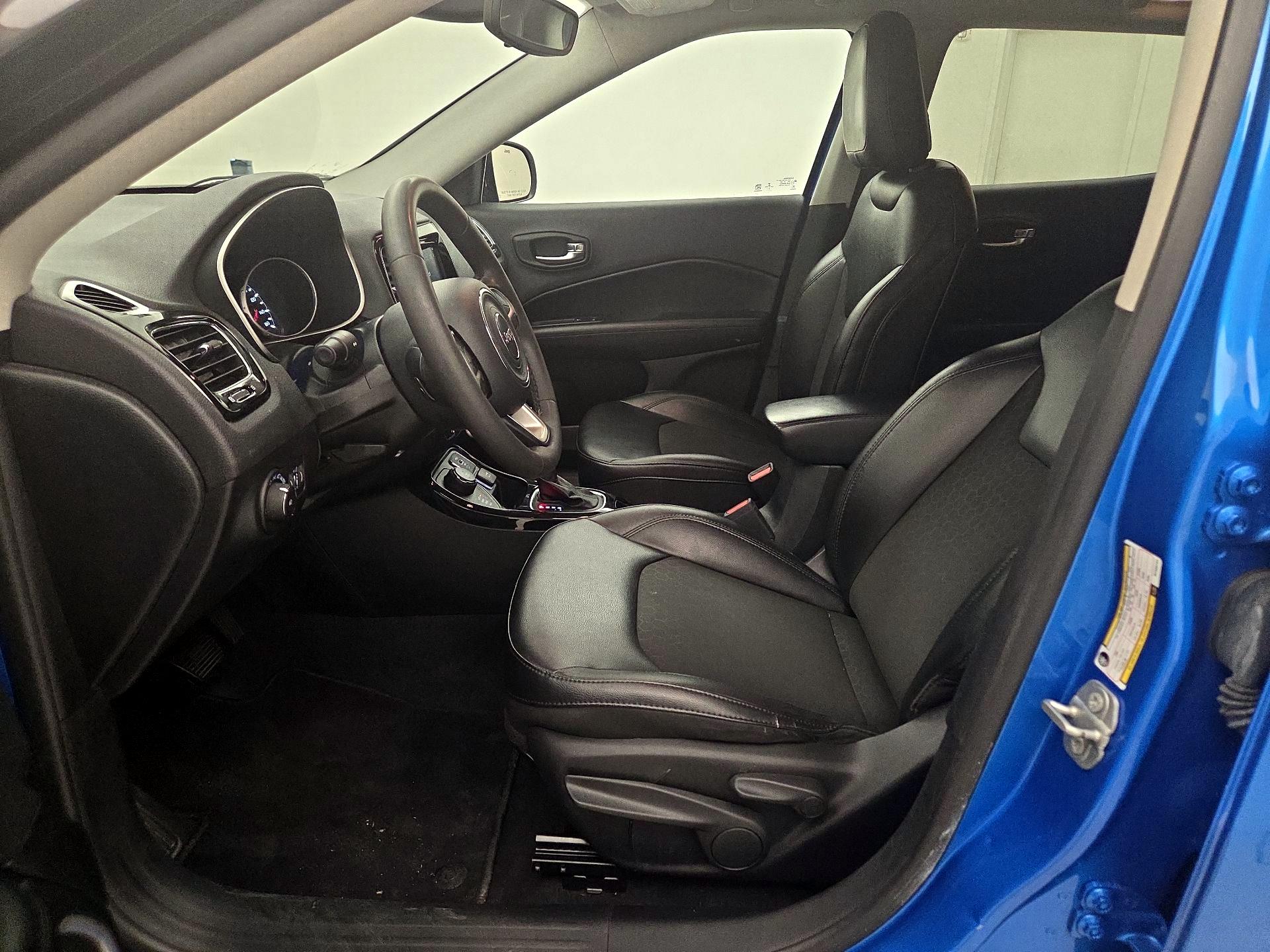 Thumbnail: 2021 Jeep Compass - 11