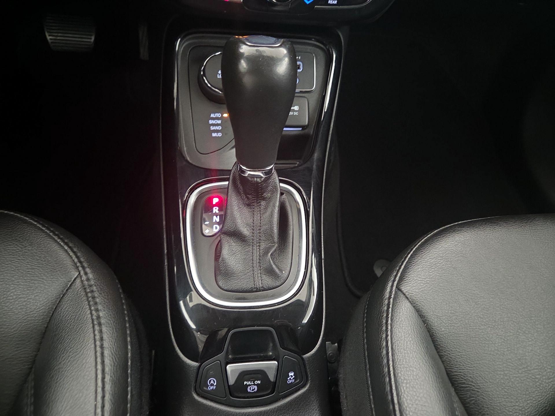 Thumbnail: 2021 Jeep Compass - 17