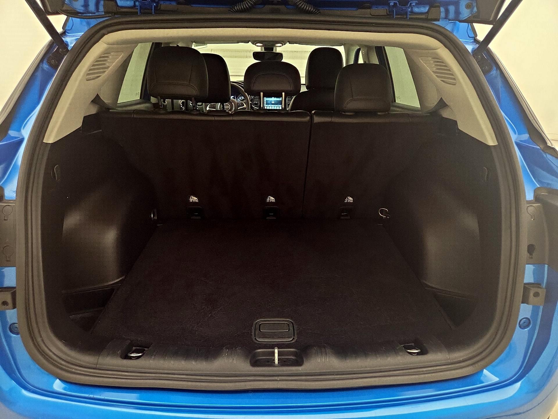 Thumbnail: 2021 Jeep Compass - 20