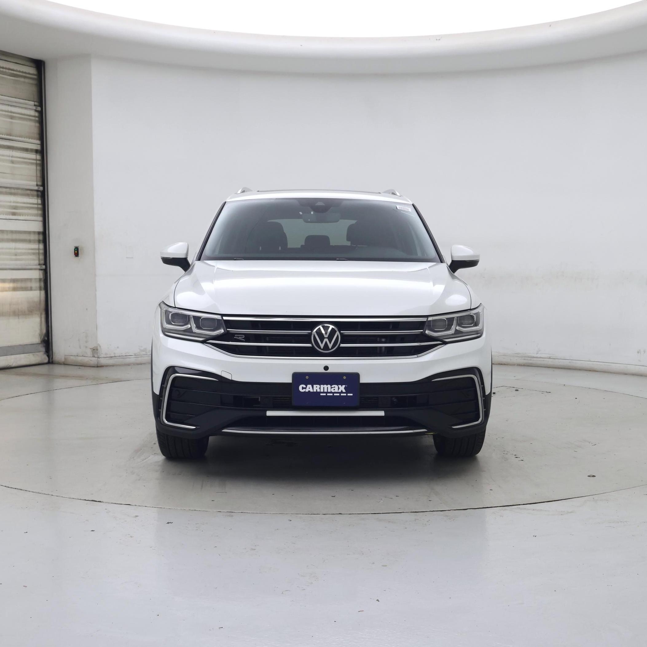 Thumbnail: 2022 Volkswagen Tiguan - 5
