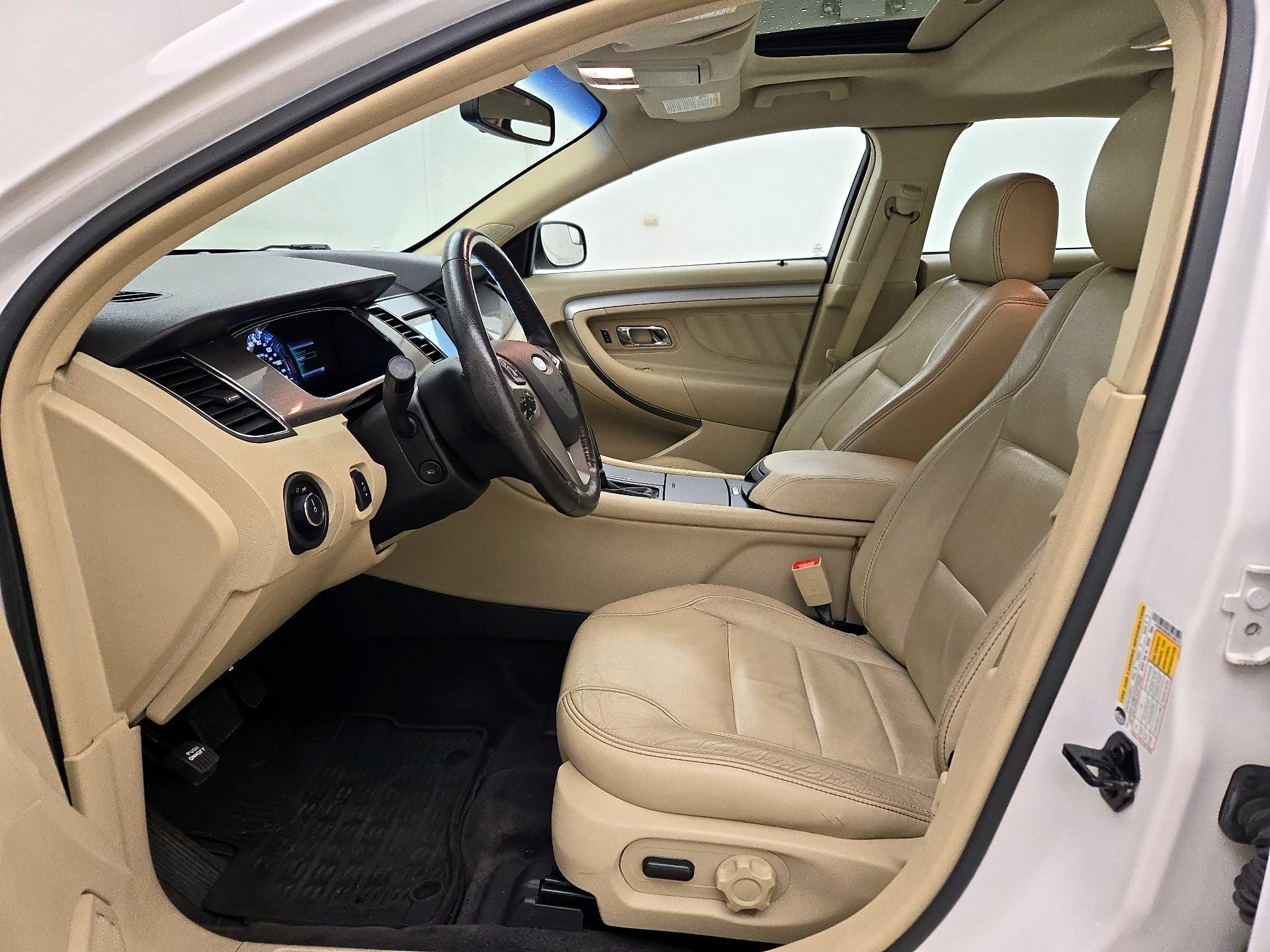 Thumbnail: 2017 Ford Taurus - 11