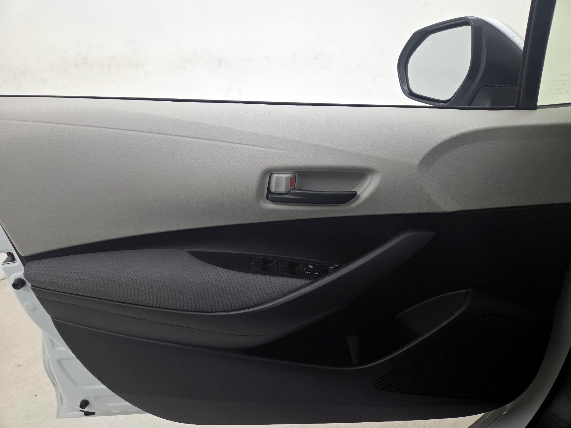 Thumbnail: 2022 Toyota Corolla - 12