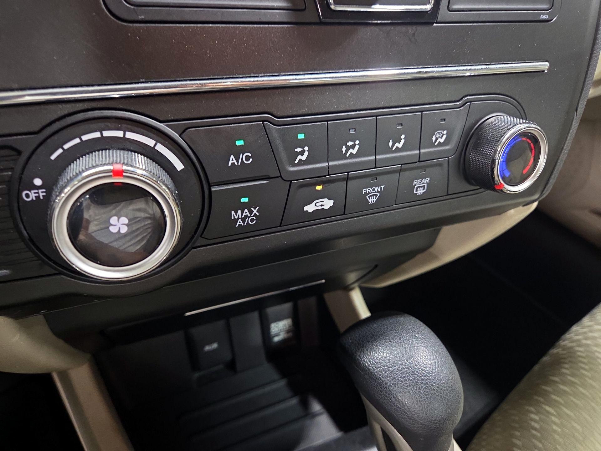 Thumbnail: 2014 Honda Civic - 16