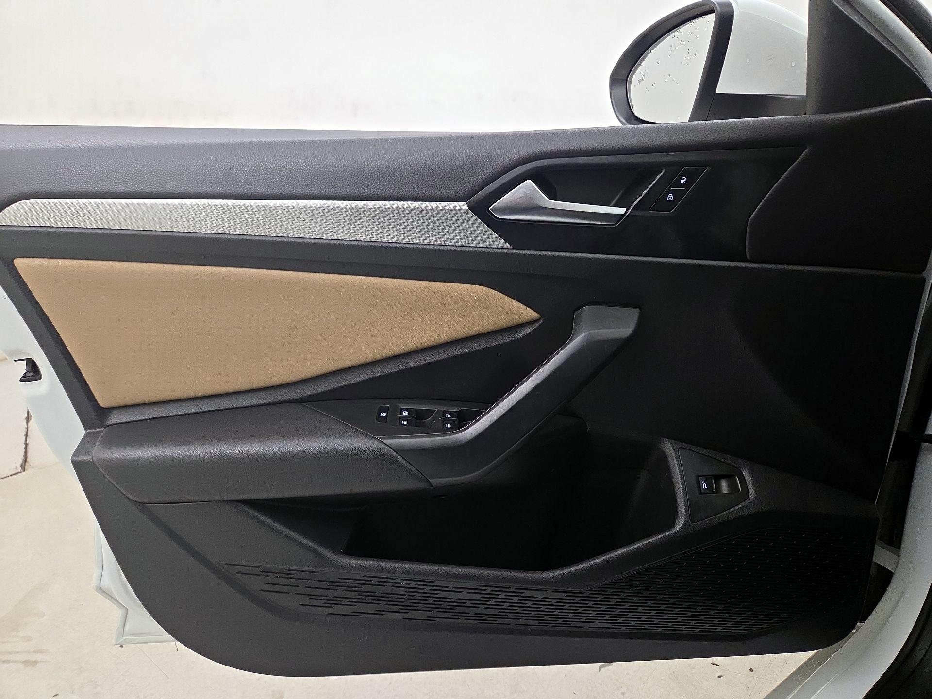 Thumbnail: 2020 Volkswagen Jetta - 12