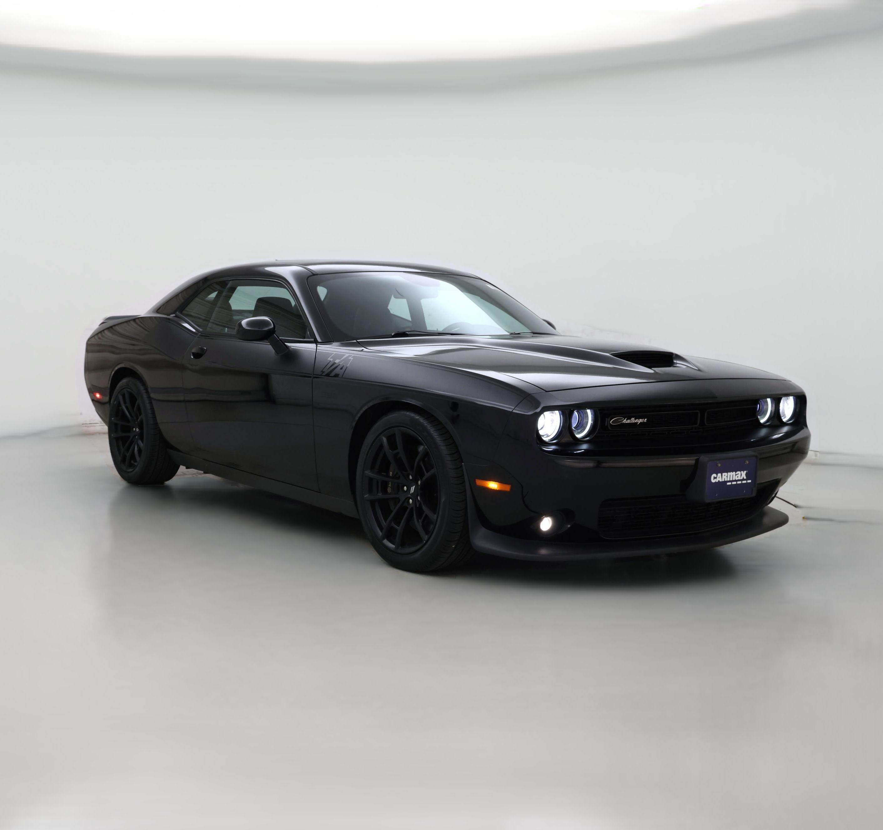 Thumbnail: 2017 Dodge Challenger - 1