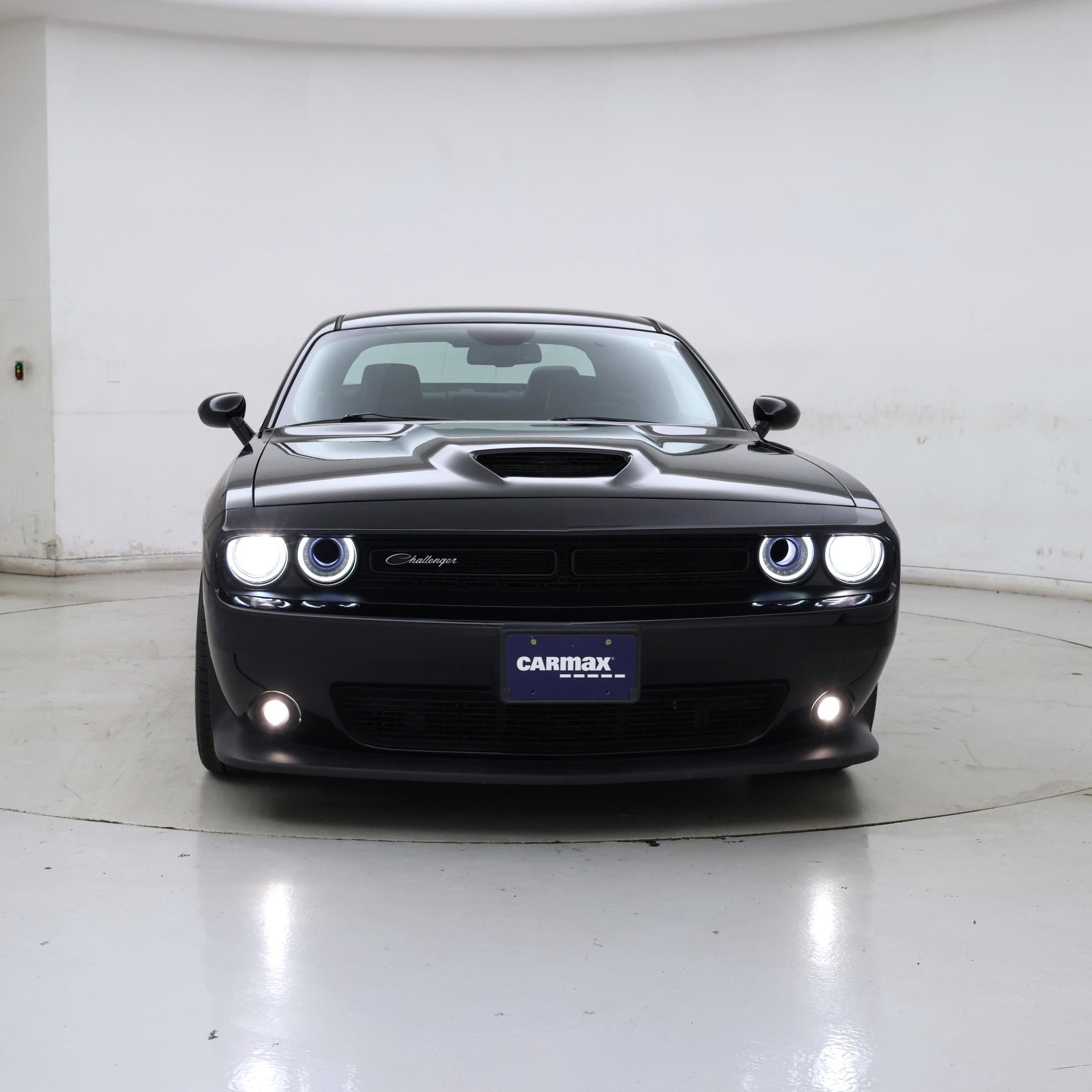 Thumbnail: 2017 Dodge Challenger - 5