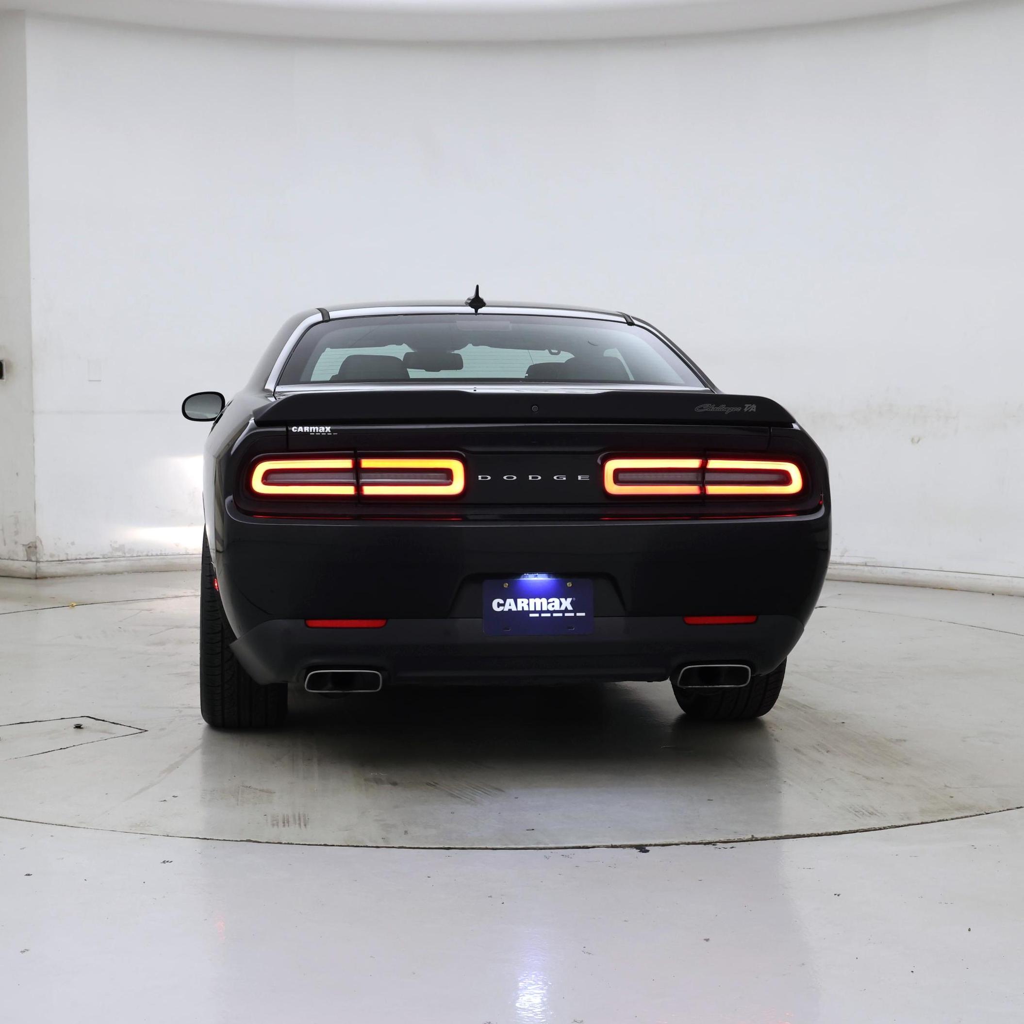 Thumbnail: 2017 Dodge Challenger - 6