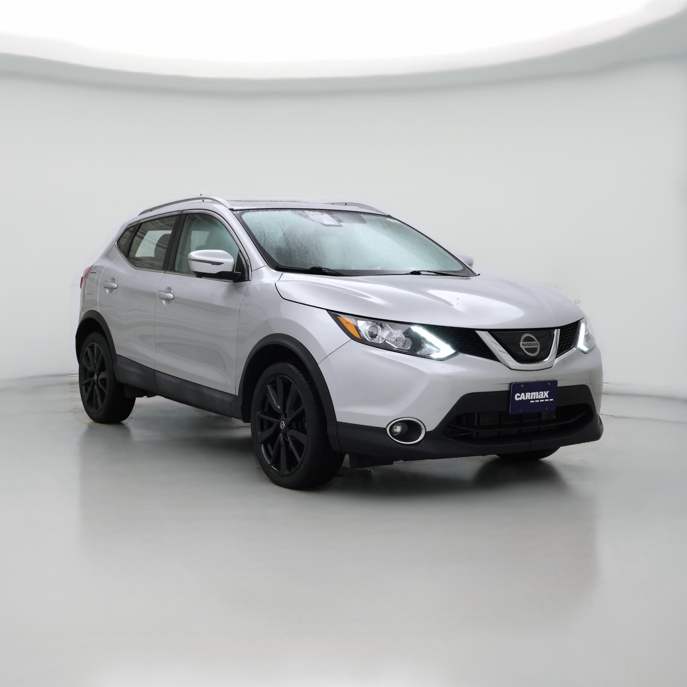 Thumbnail: 2019 Nissan Rogue Sport - 1