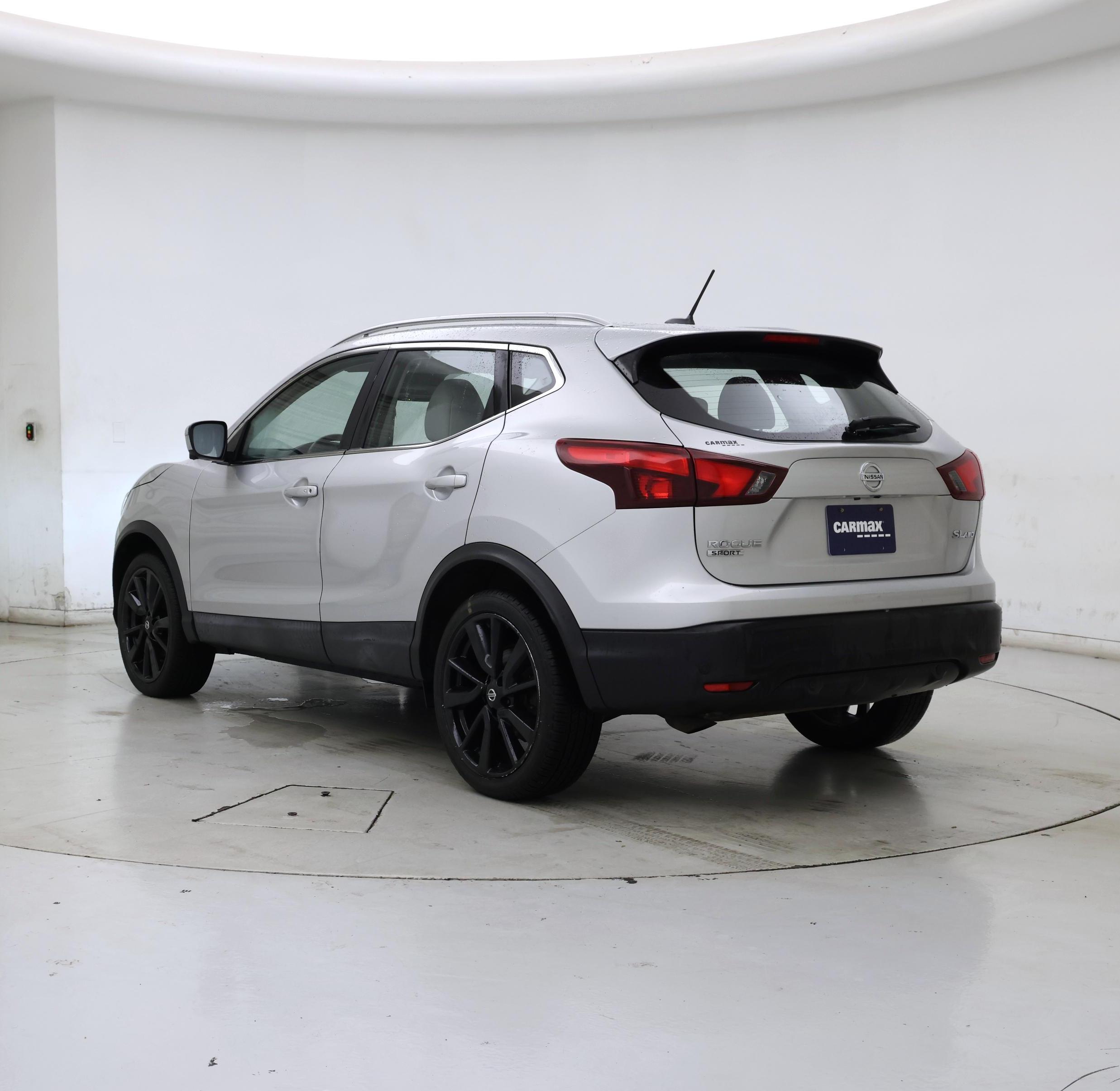Thumbnail: 2019 Nissan Rogue Sport - 2