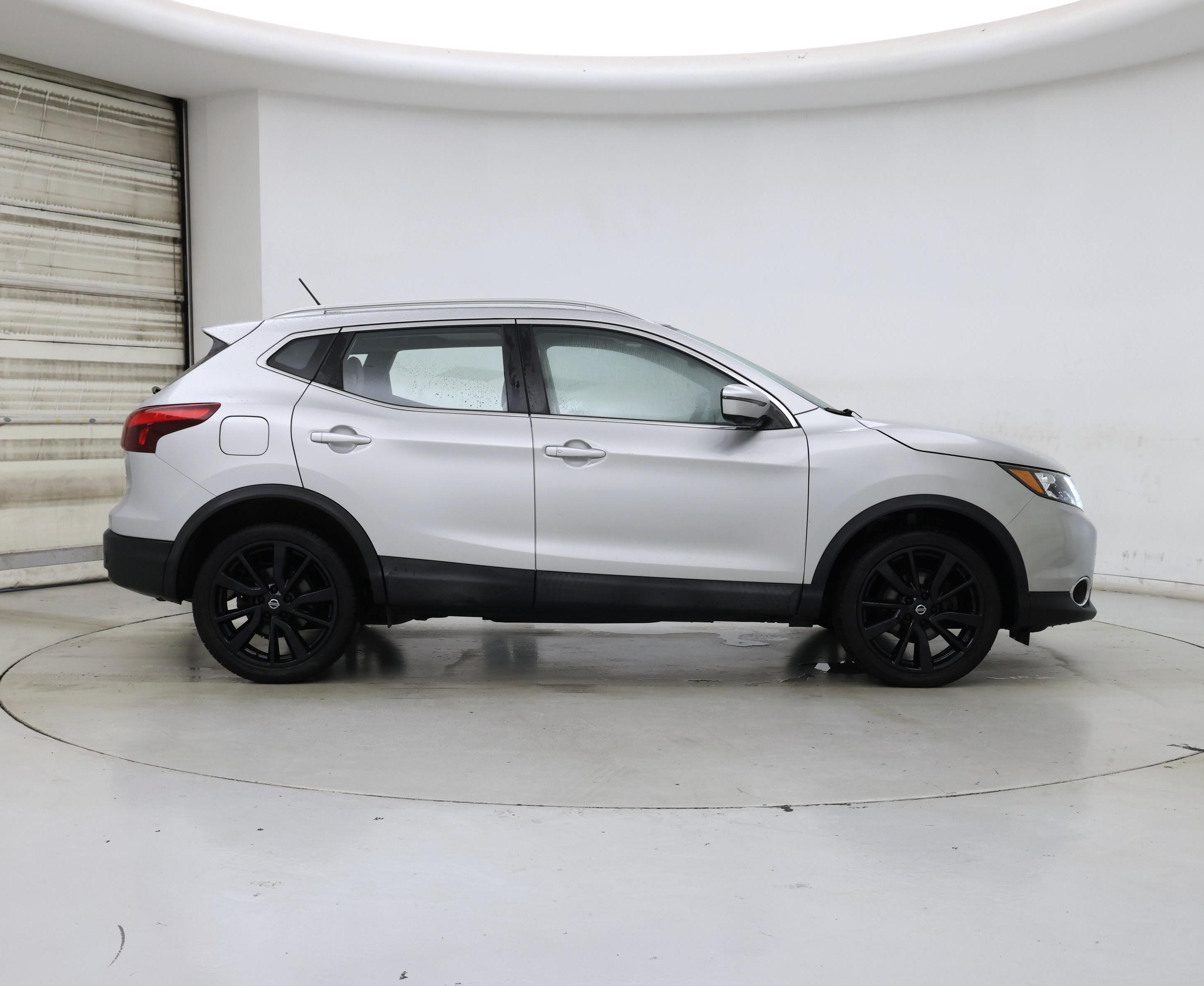 Thumbnail: 2019 Nissan Rogue Sport - 7