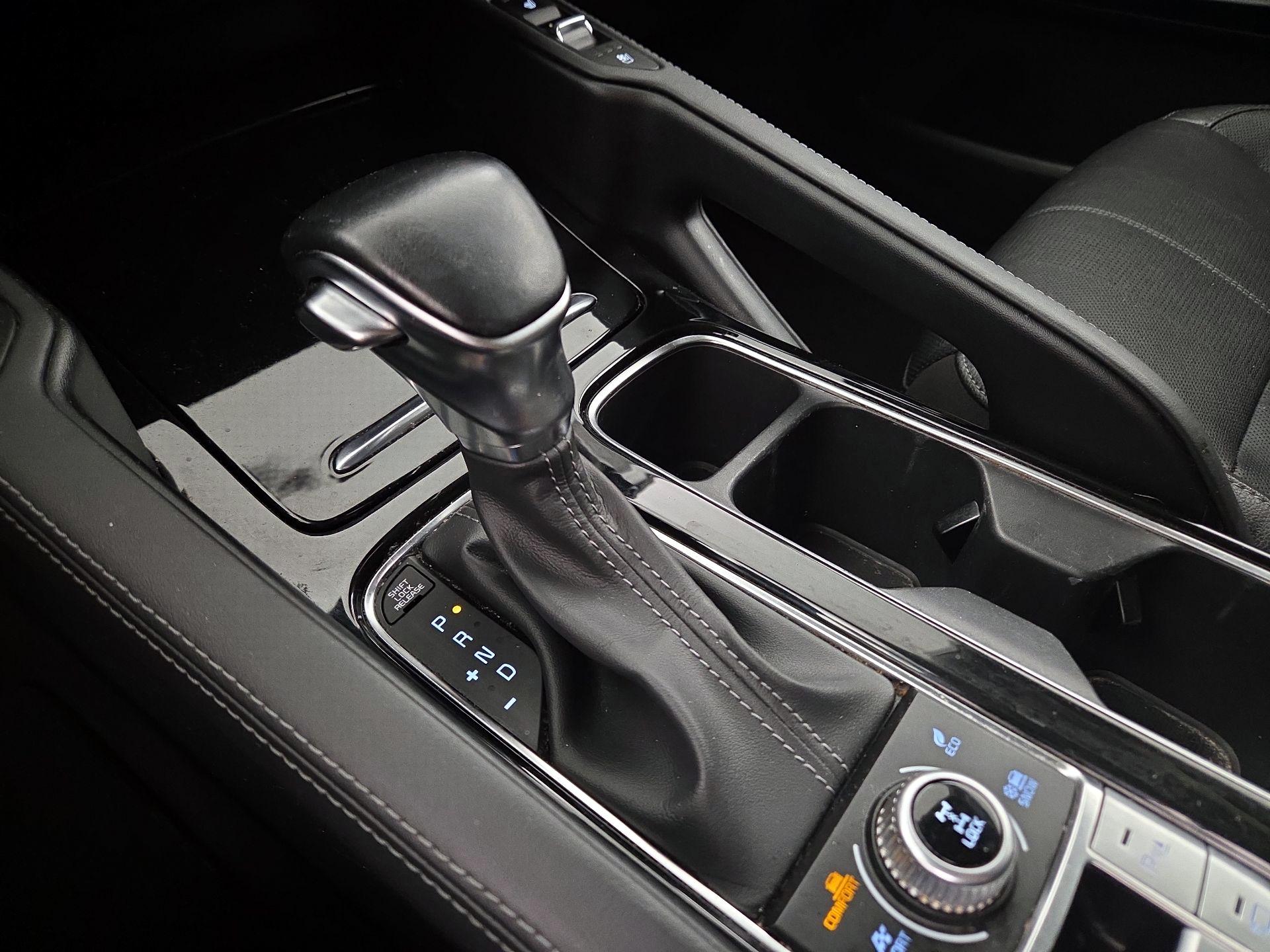 Thumbnail: 2021 Kia Telluride - 18