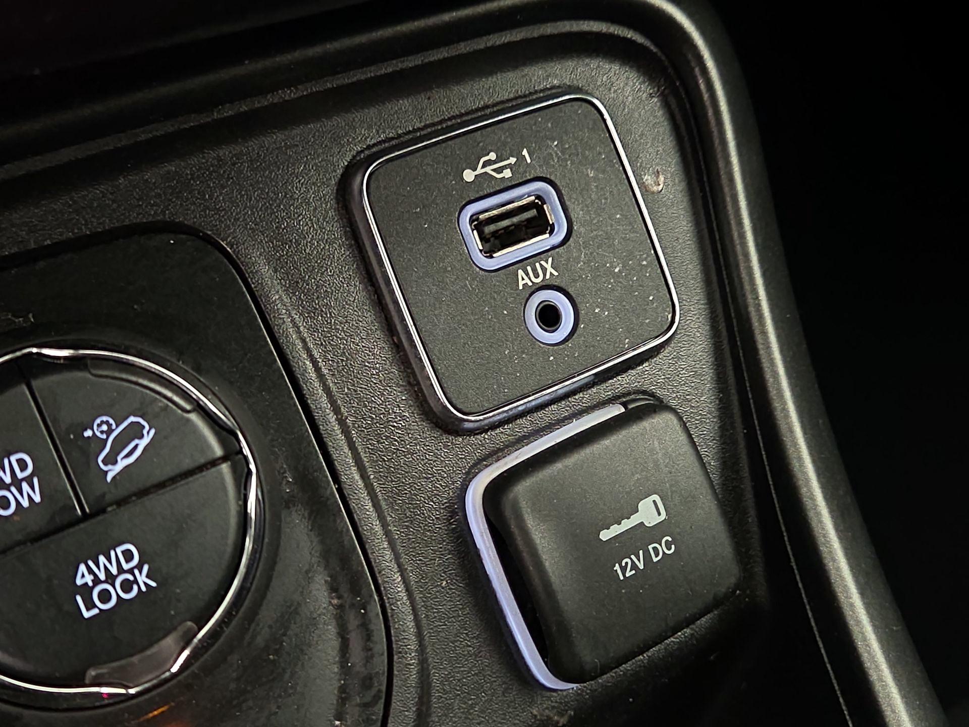 Thumbnail: 2019 Jeep Compass - 18