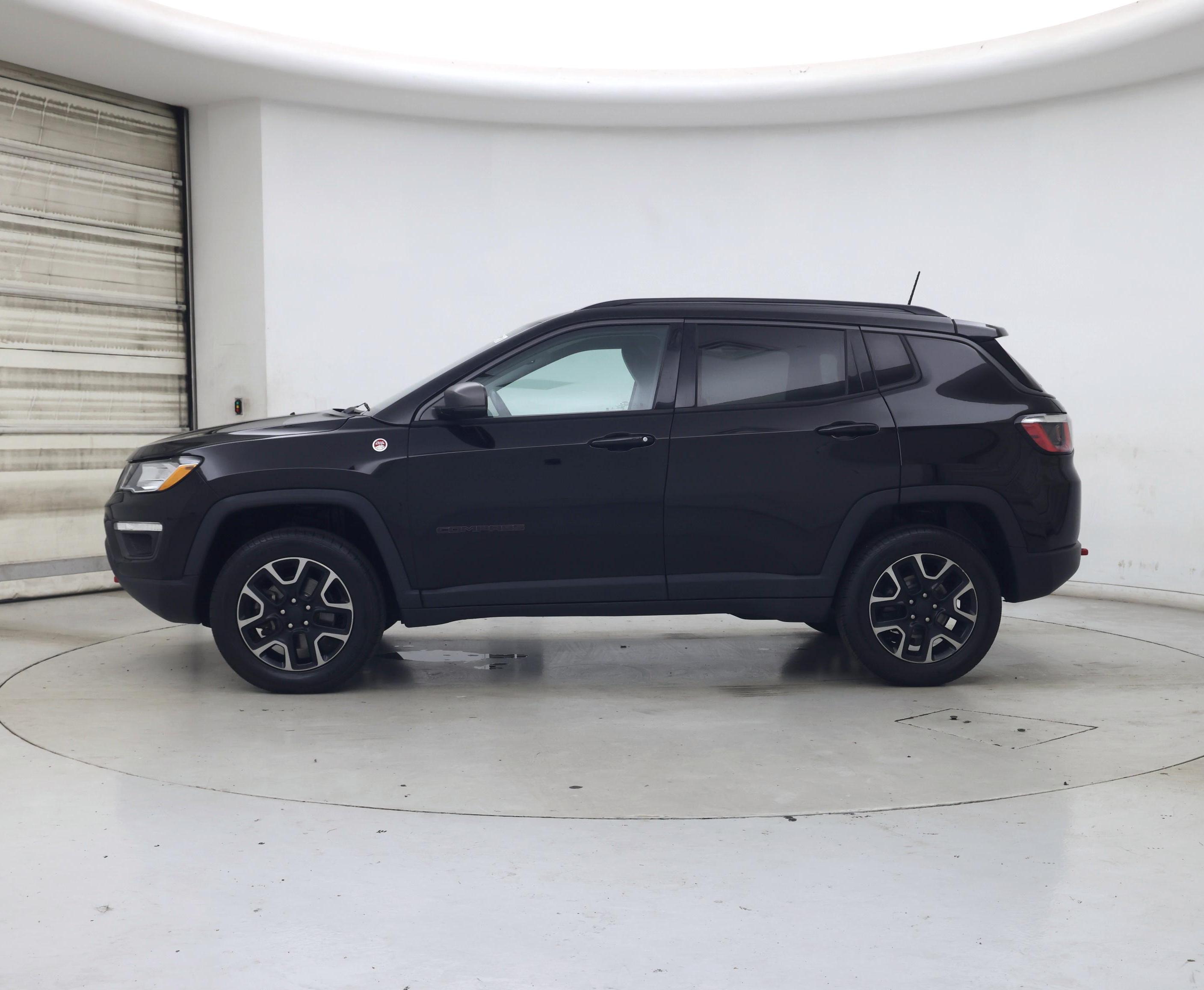 Thumbnail: 2019 Jeep Compass - 3