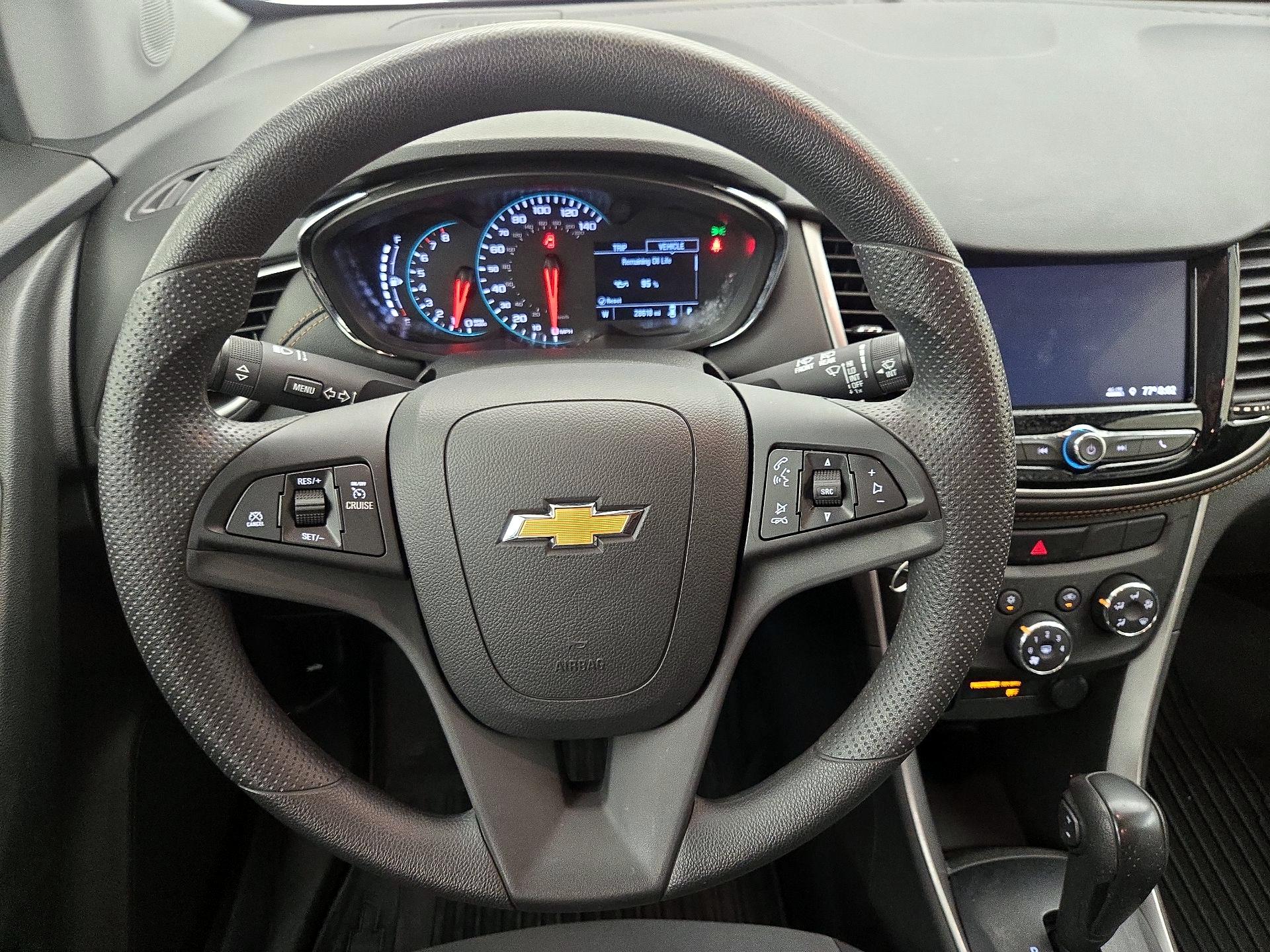 Thumbnail: 2022 Chevrolet Trax - 10