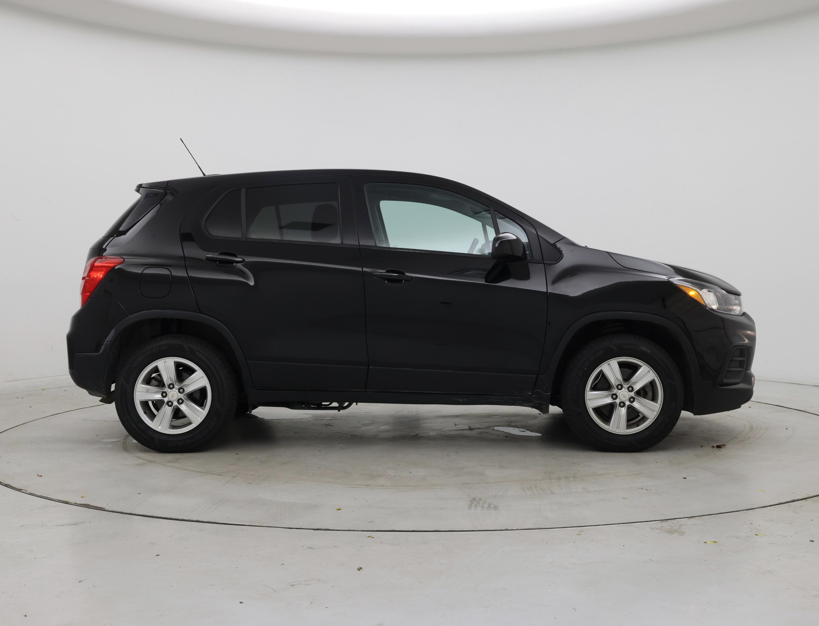 Thumbnail: 2022 Chevrolet Trax - 7