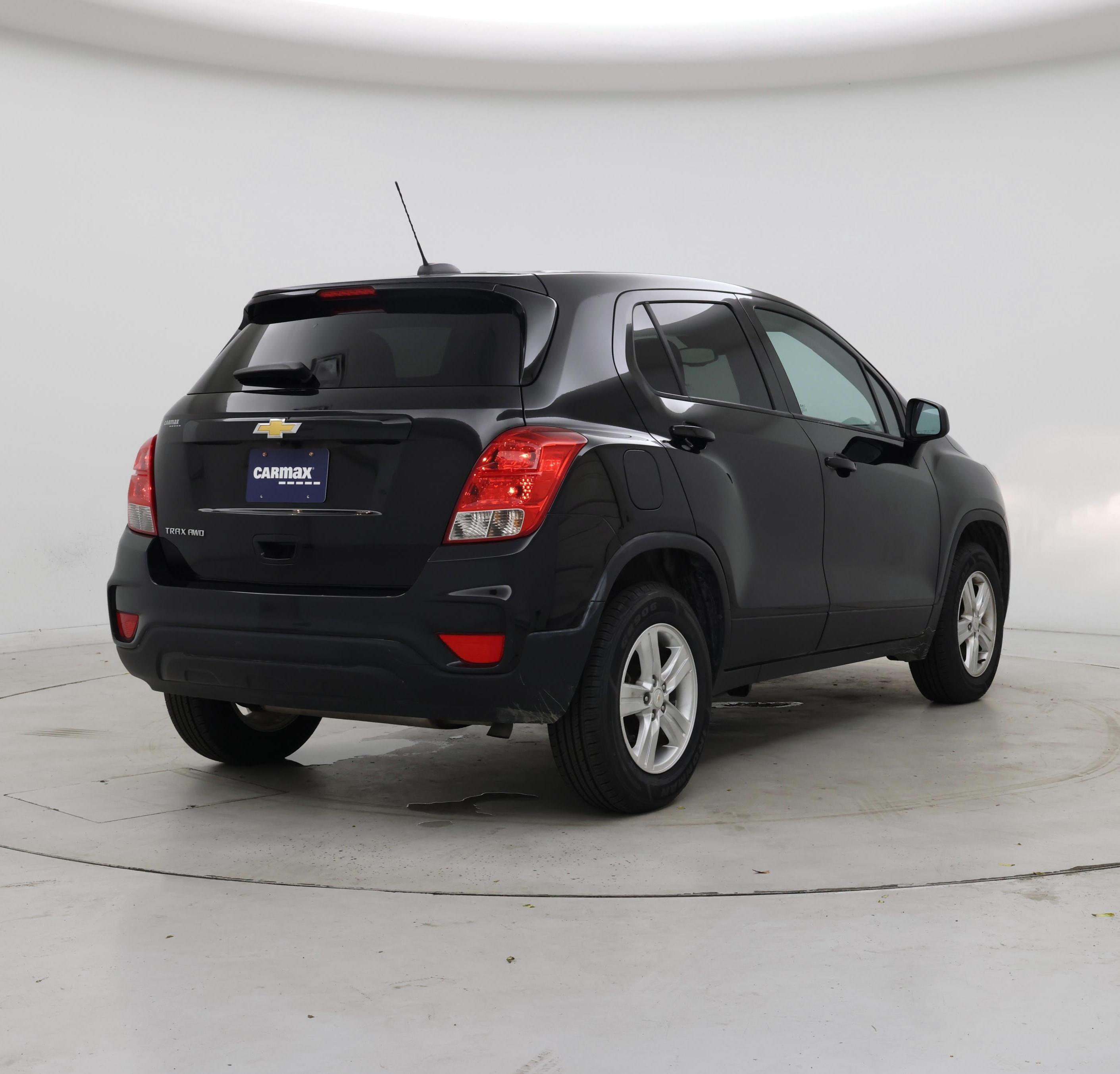Thumbnail: 2022 Chevrolet Trax - 8