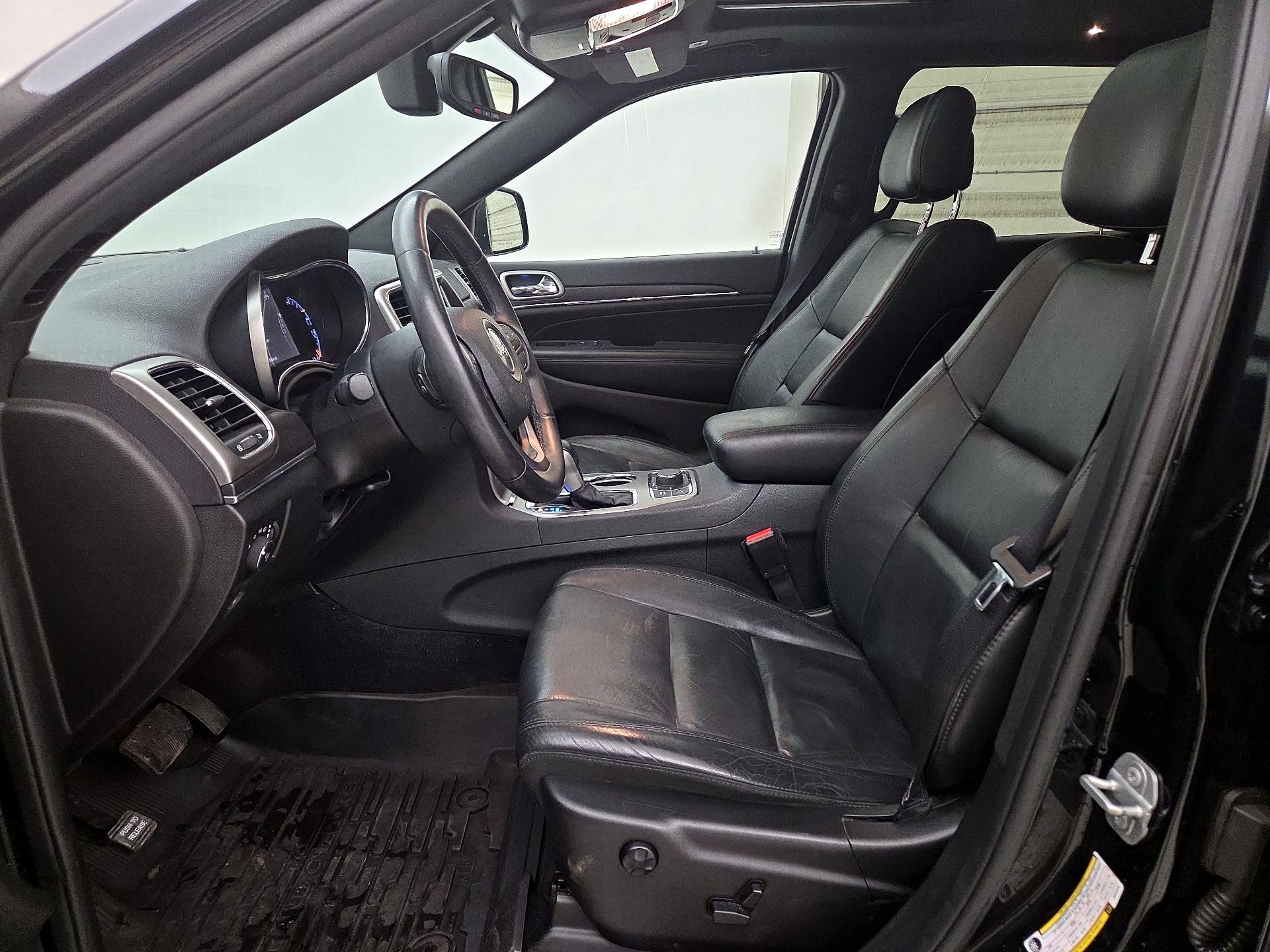 Thumbnail: 2018 Jeep Grand Cherokee - 11