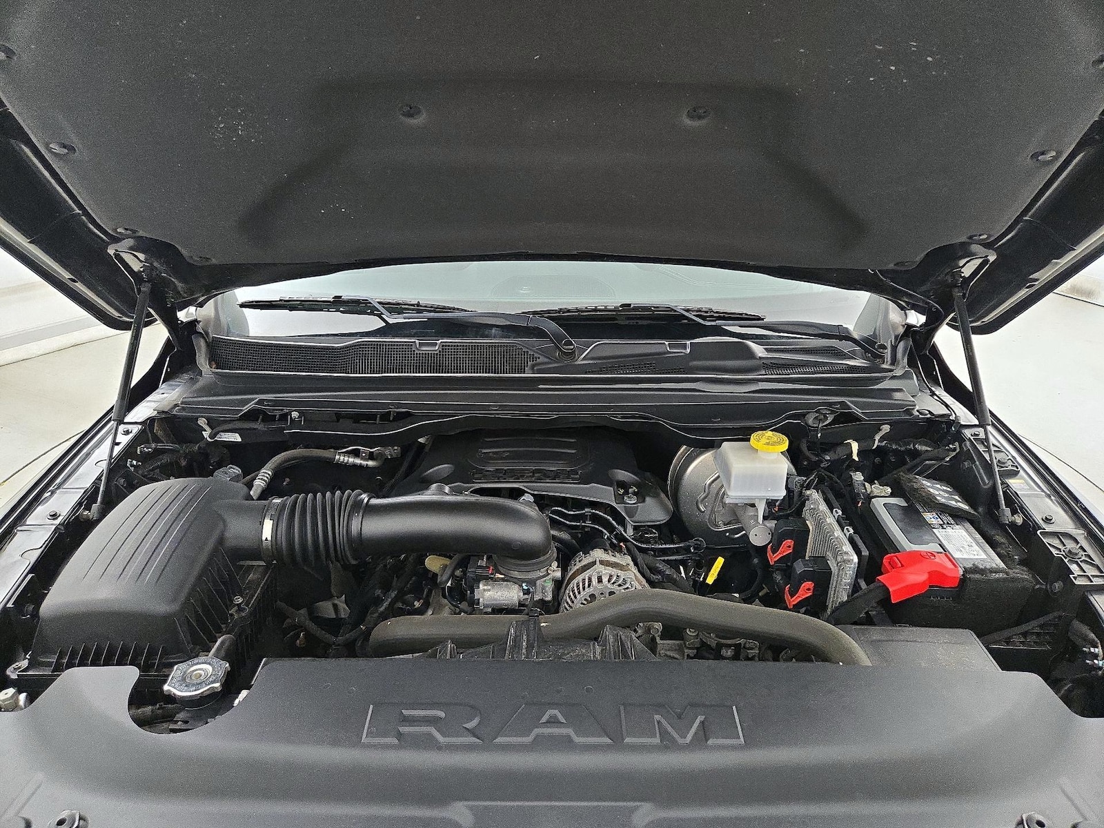 2022 RAM Ram 1500 Pickup Laramie - Photo 23