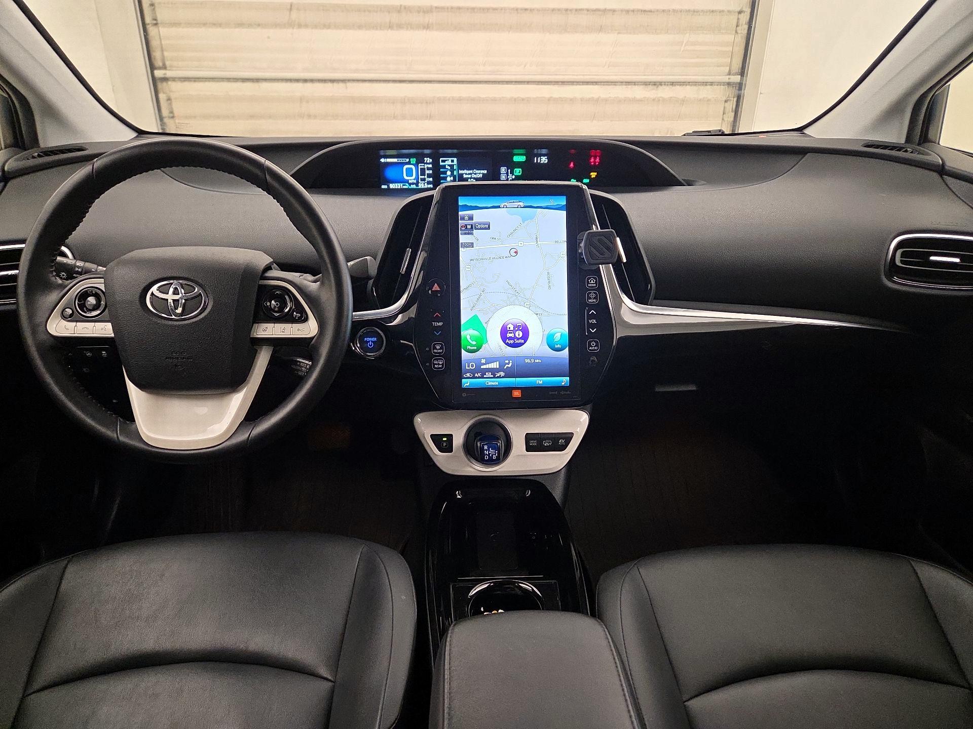 Thumbnail: 2017 Toyota Prius Prime - 9