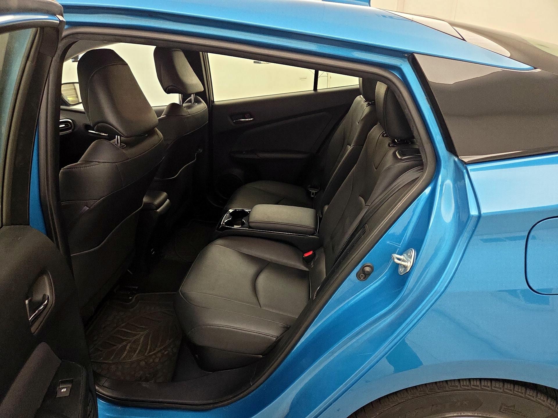 Thumbnail: 2017 Toyota Prius Prime - 20