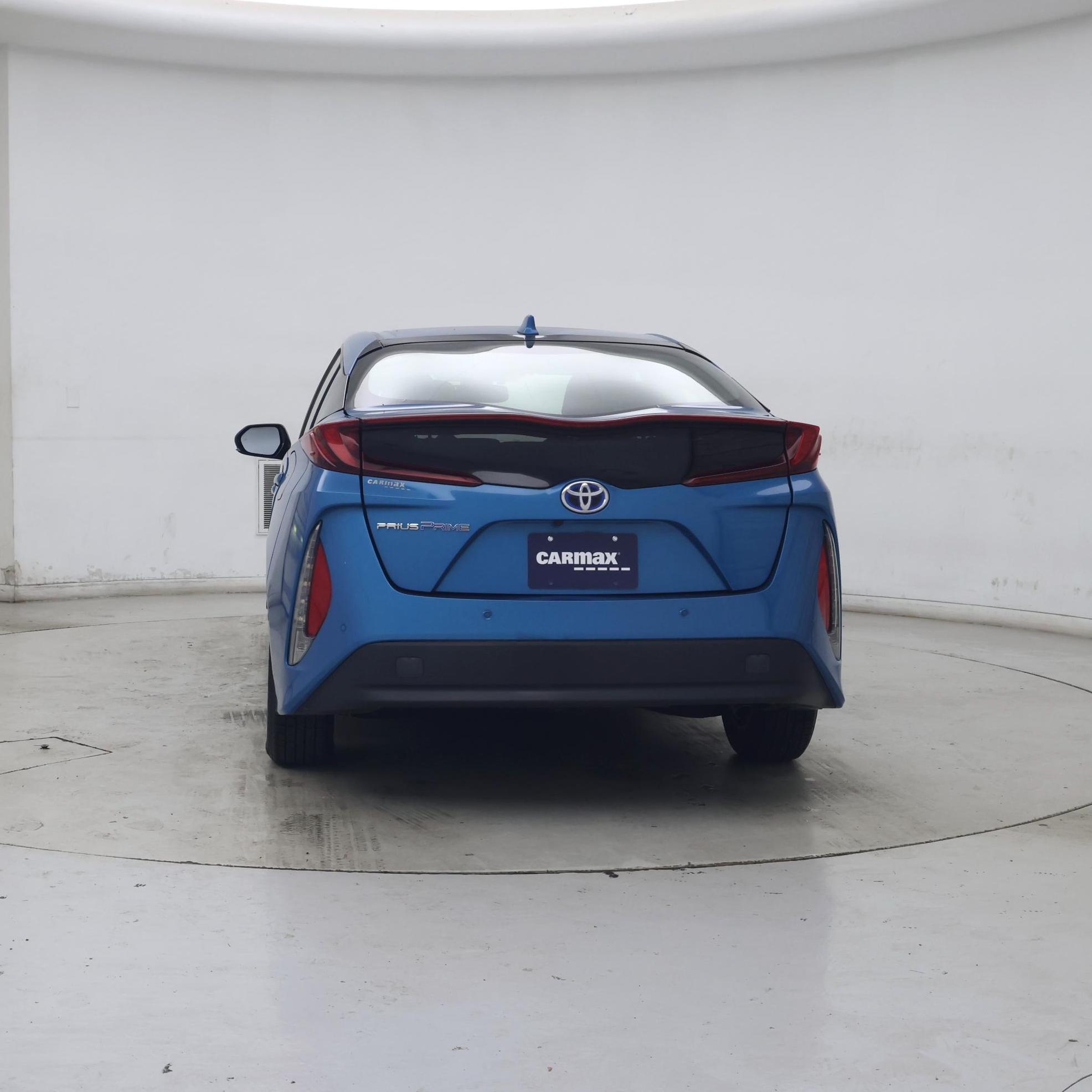 Thumbnail: 2017 Toyota Prius Prime - 6