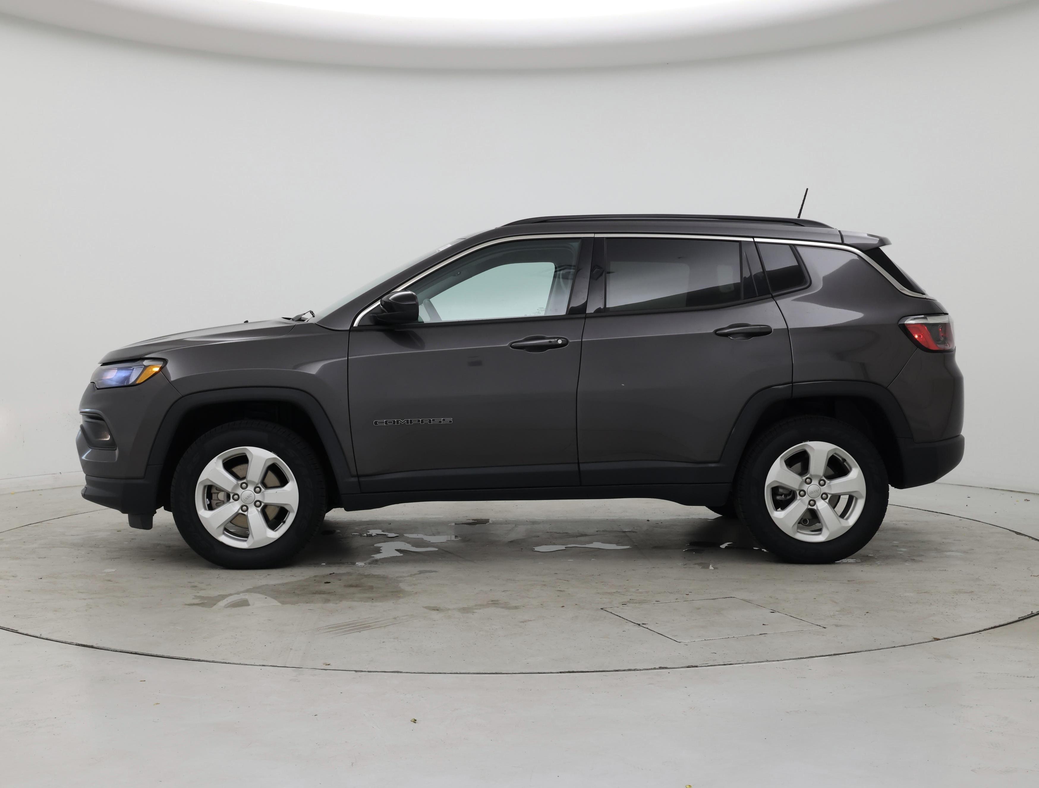 Thumbnail: 2022 Jeep Compass - 3