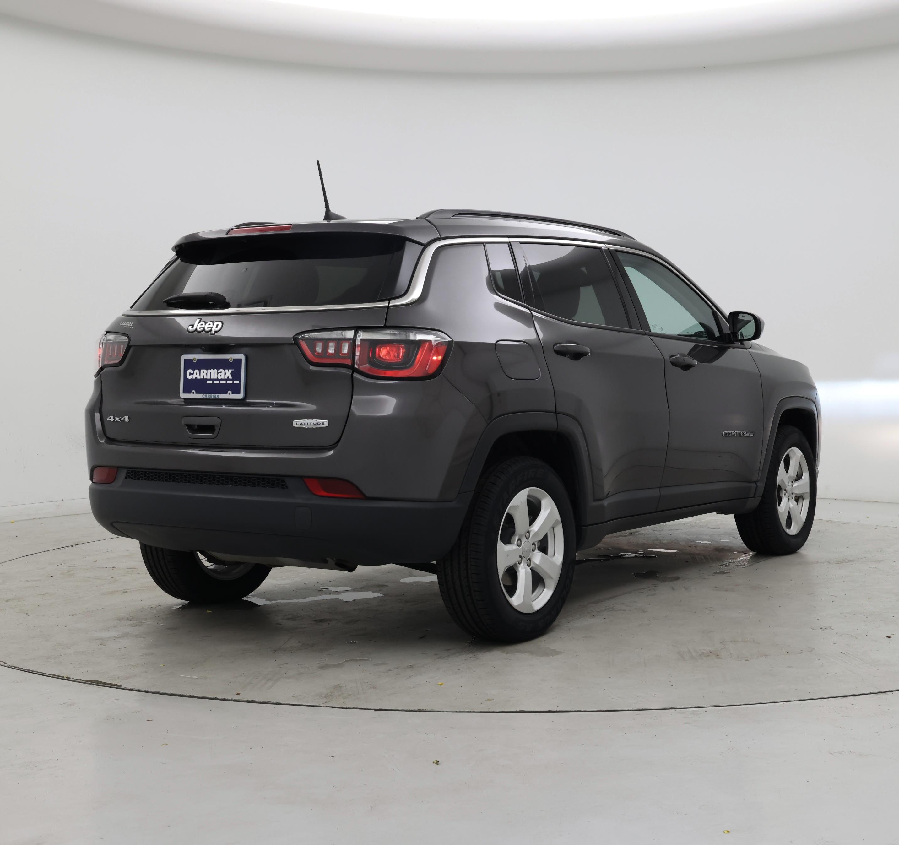 Thumbnail: 2022 Jeep Compass - 8
