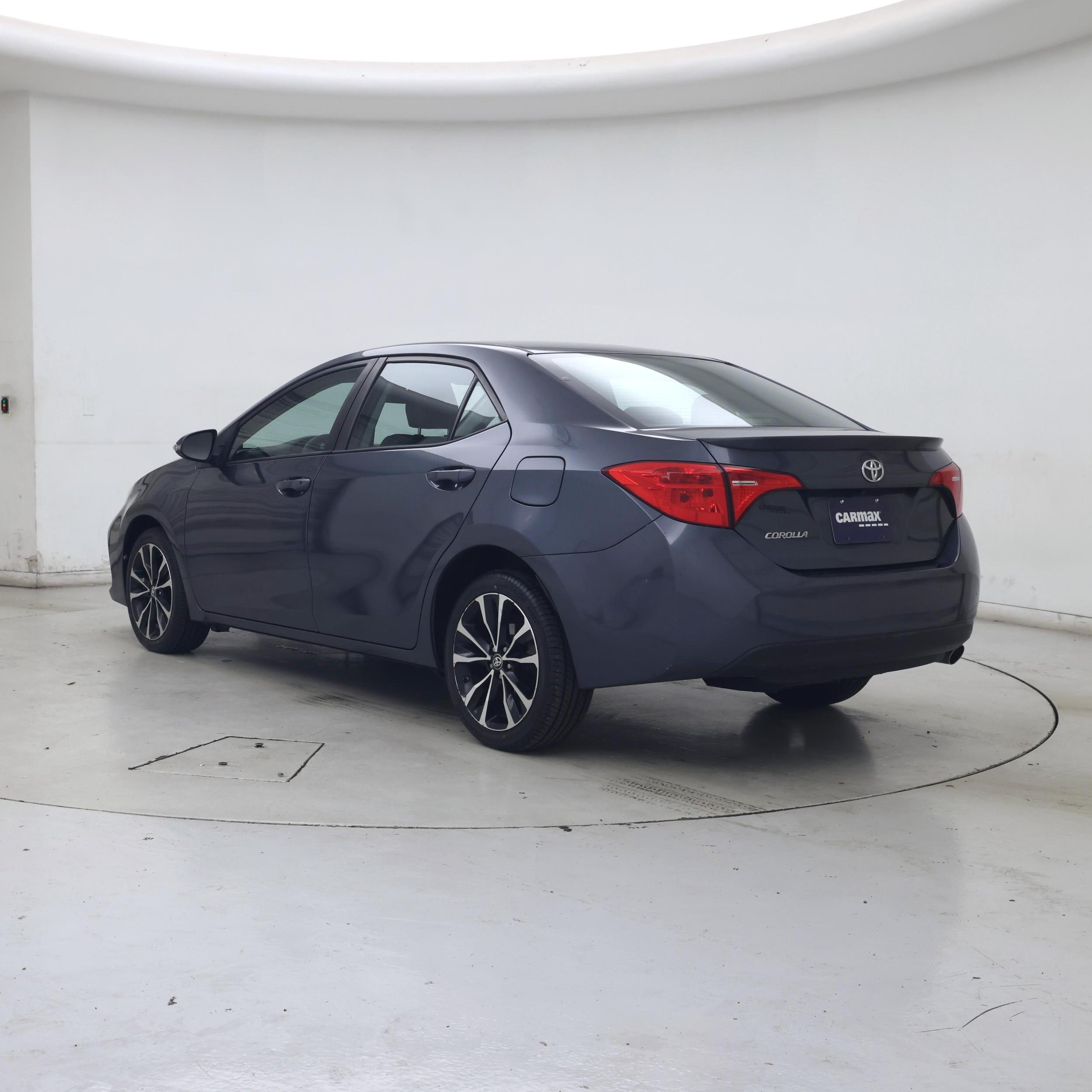 Thumbnail: 2017 Toyota Corolla - 2