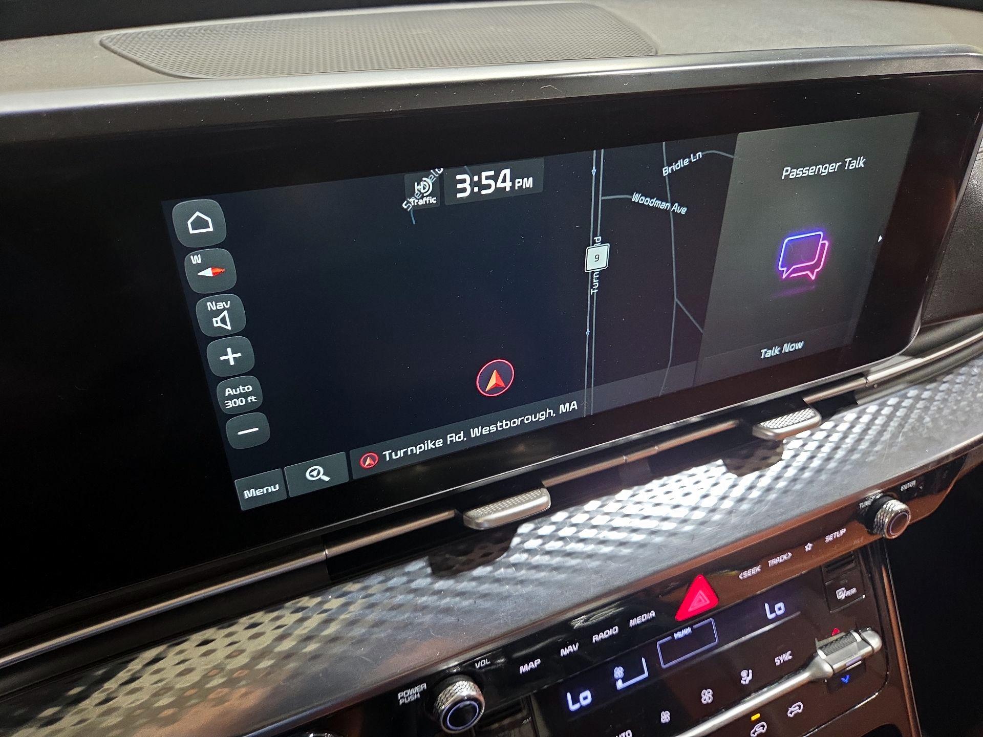 Thumbnail: 2022 Kia Carnival - 14
