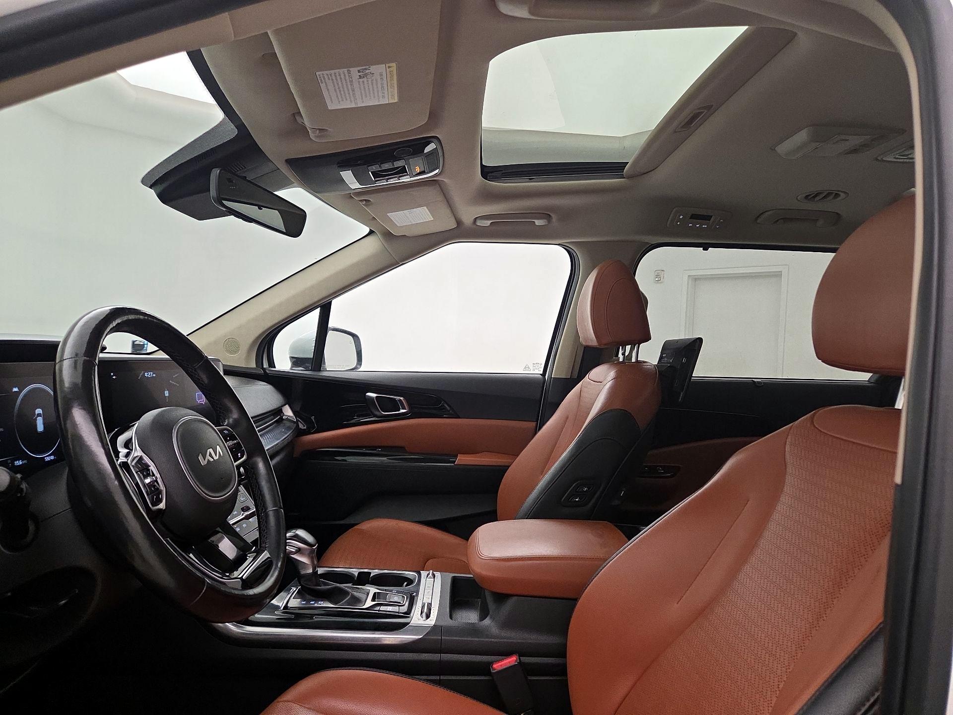 Thumbnail: 2022 Kia Carnival - 20