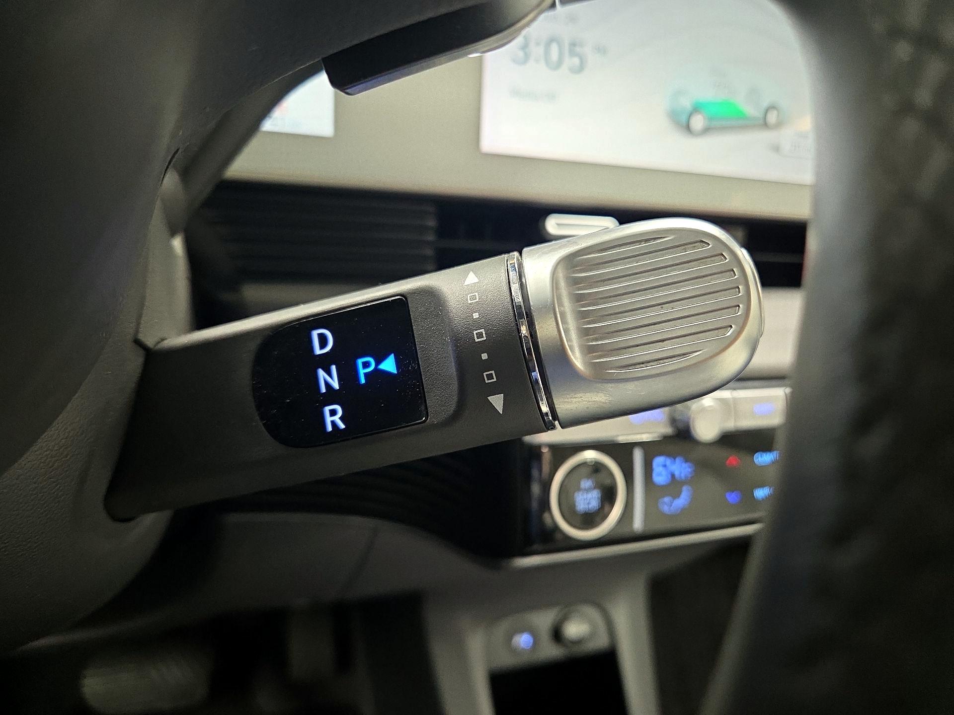 Thumbnail: 2022 Hyundai Ioniq 5 - 18
