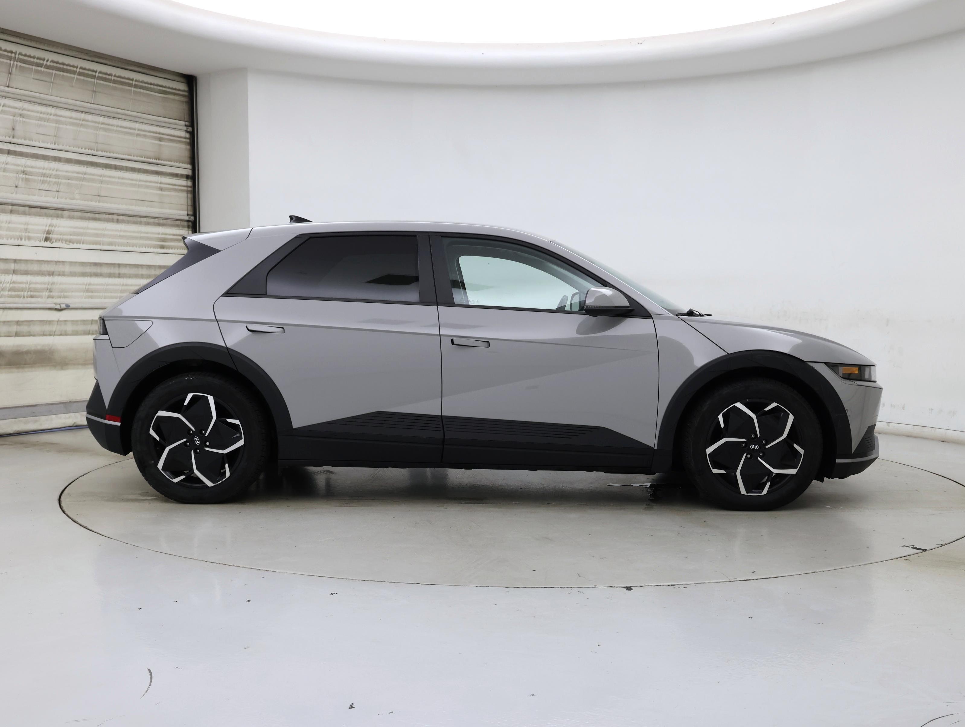 Thumbnail: 2022 Hyundai Ioniq 5 - 7