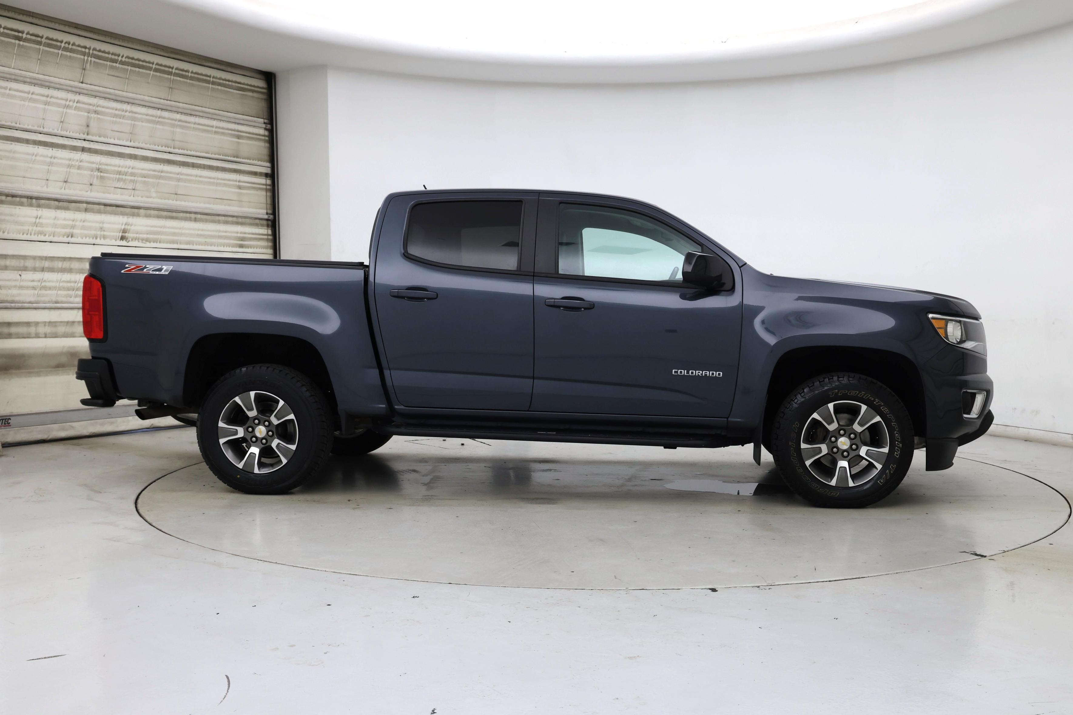 Thumbnail: 2019 Chevrolet Colorado - 7