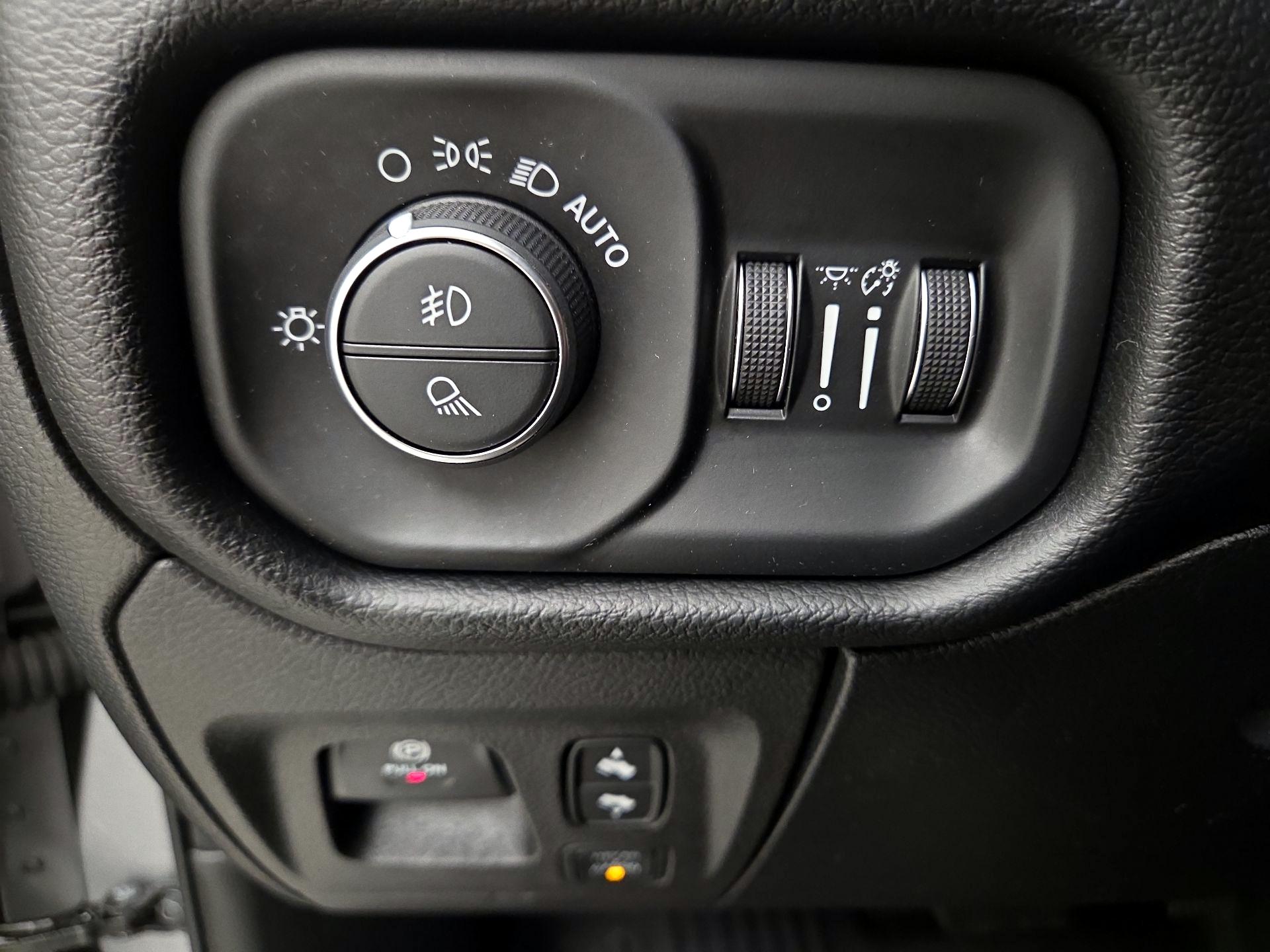 Thumbnail: 2021 RAM 1500 - 13