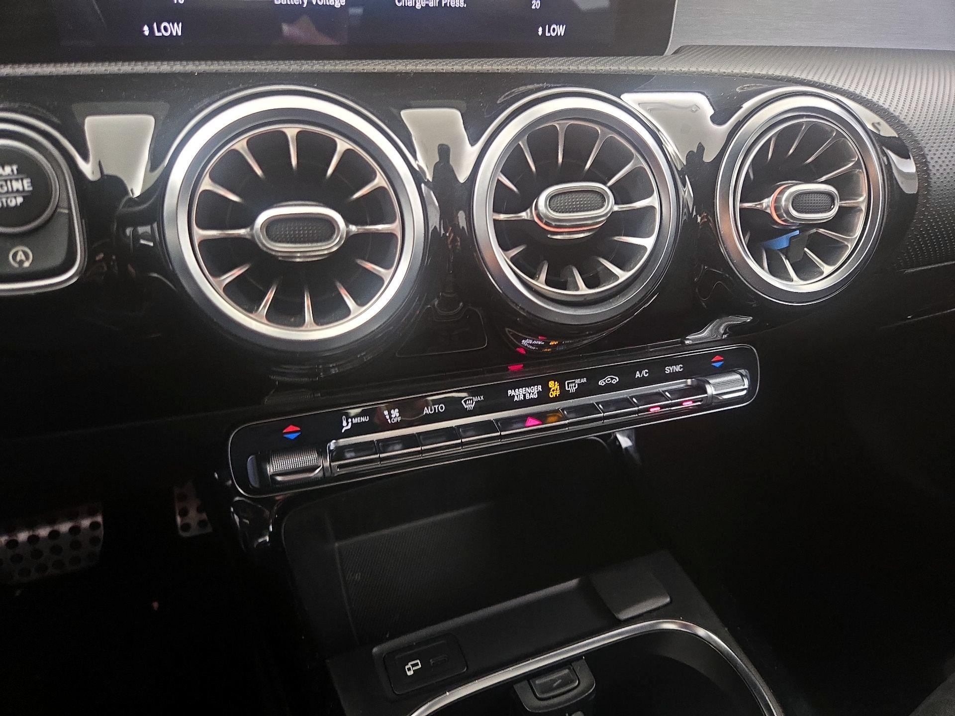 Thumbnail: 2020 Mercedes-Benz A-Class - 16