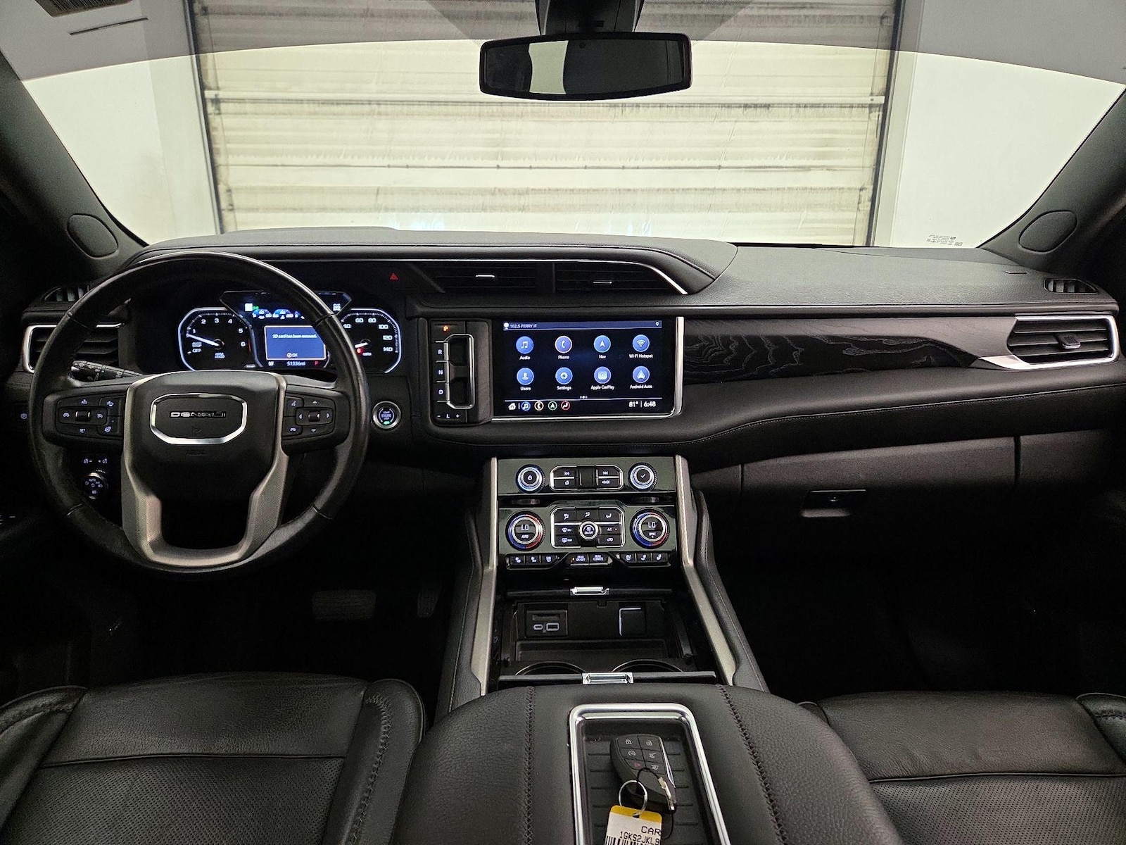 2021 GMC Yukon XL Denali - Photo 10