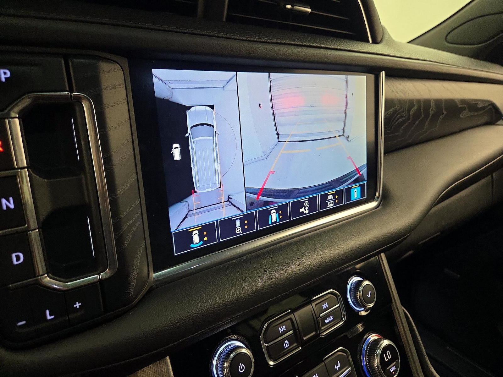 2021 GMC Yukon XL Denali - Photo 15