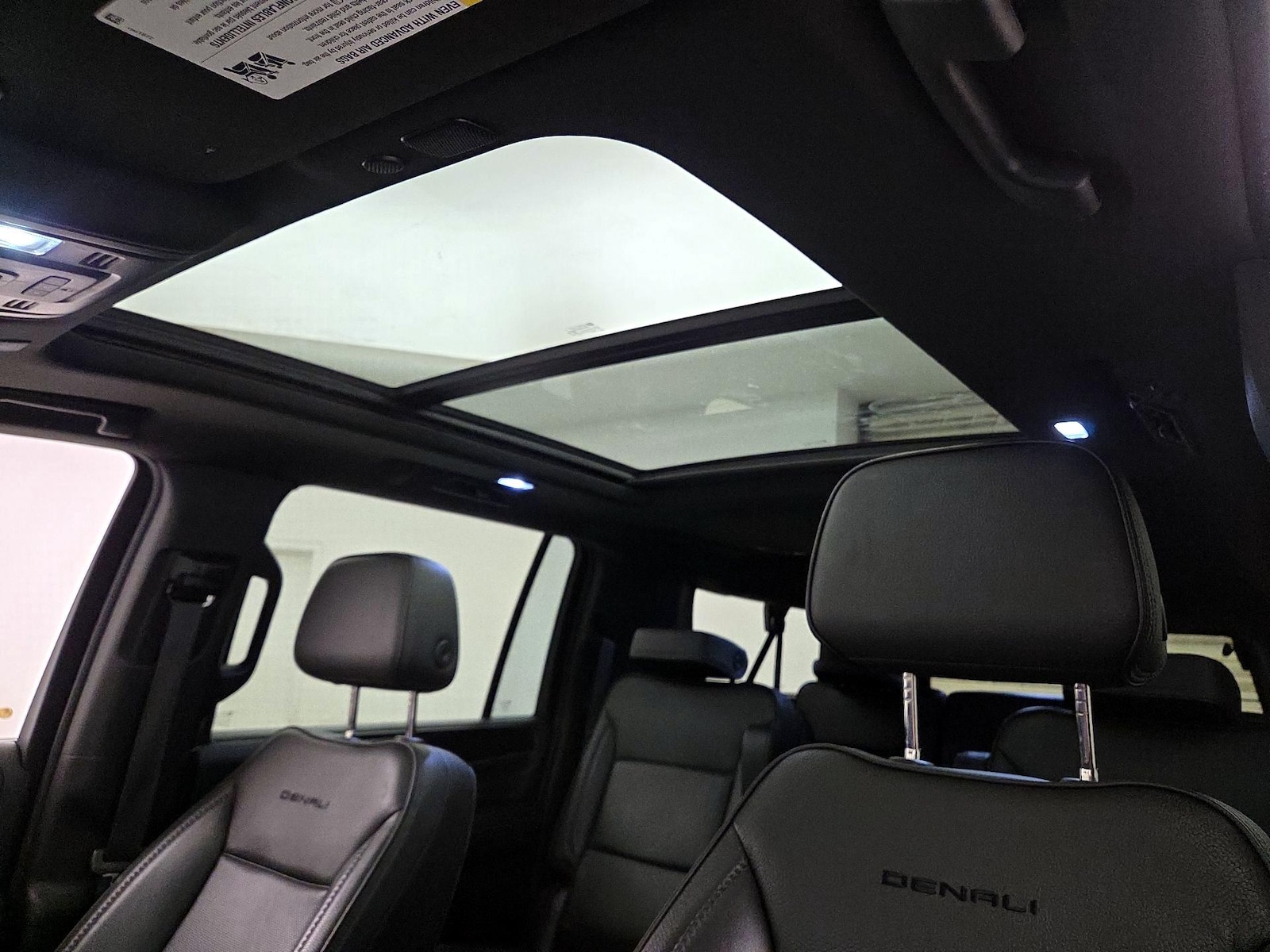 2021 GMC Yukon XL Denali - Photo 20